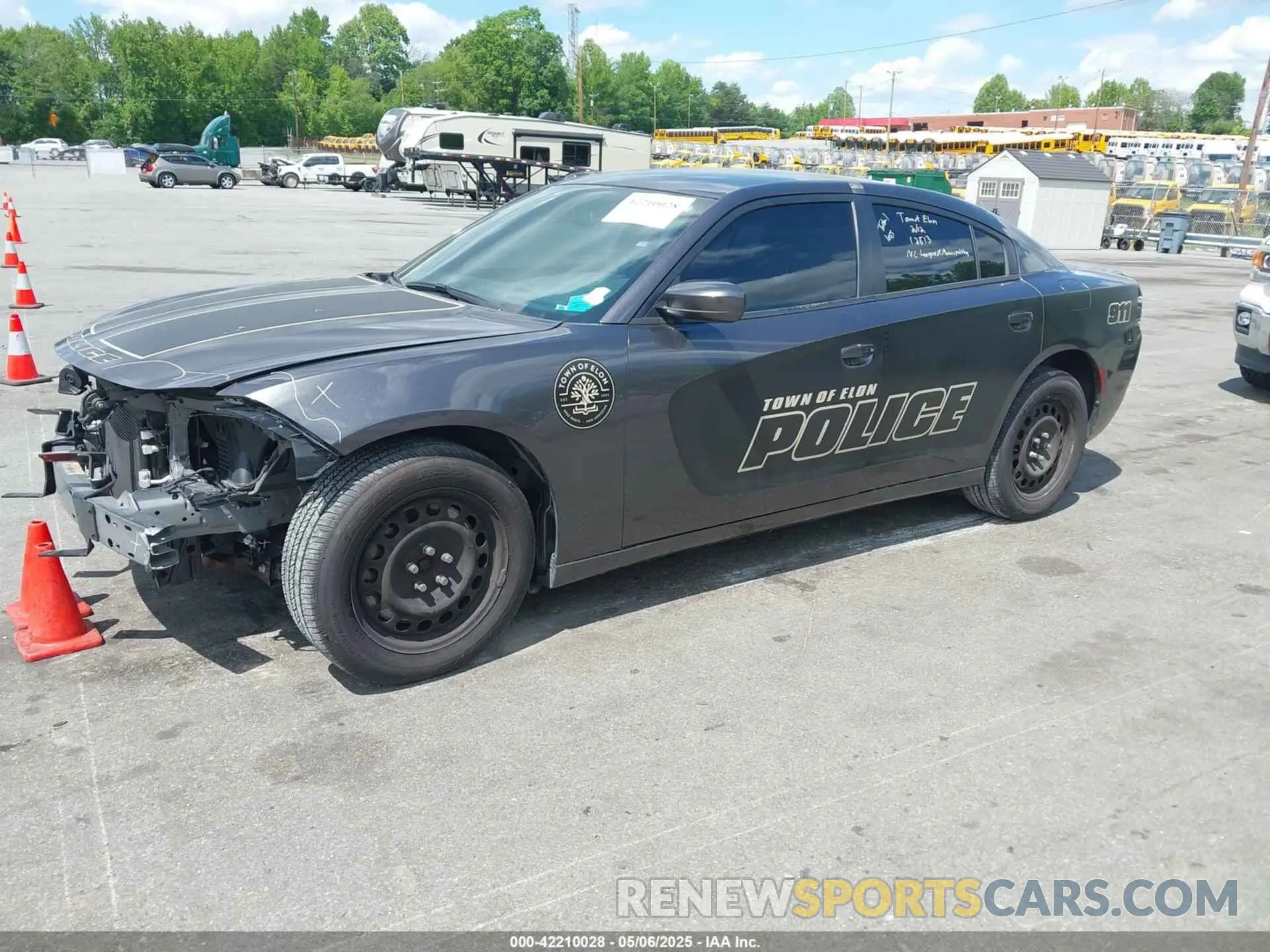 2 Photograph of a damaged car 2C3CDXKG6MH519953 DODGE CHARGER 2021