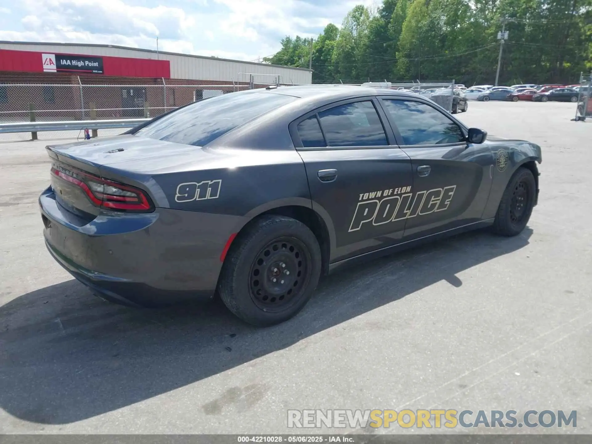 4 Photograph of a damaged car 2C3CDXKG6MH519953 DODGE CHARGER 2021