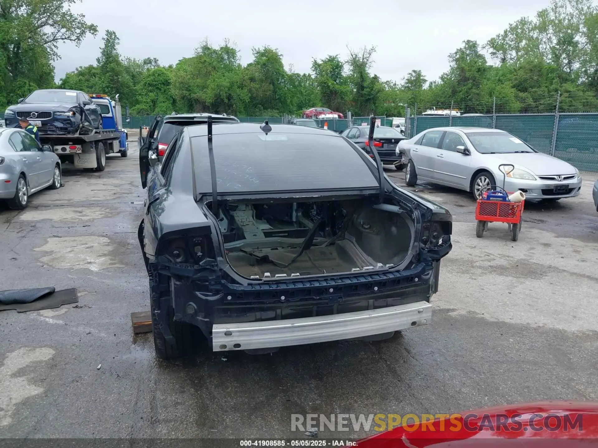 15 Photograph of a damaged car 2C3CDXL90MH543438 DODGE CHARGER 2021