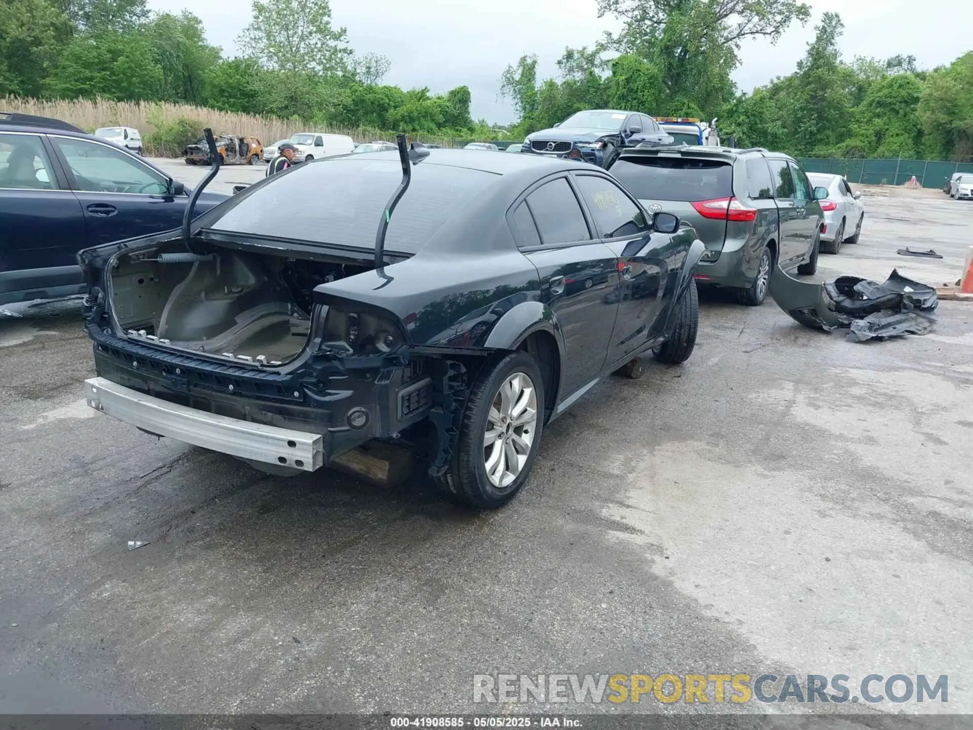 4 Photograph of a damaged car 2C3CDXL90MH543438 DODGE CHARGER 2021