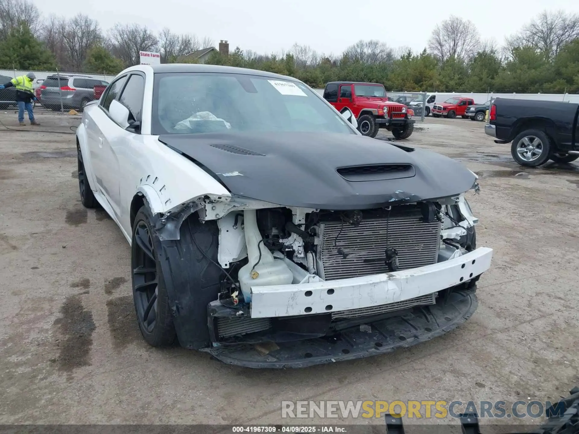 6 Photograph of a damaged car 2C3CDXL95MH500732 DODGE CHARGER 2021