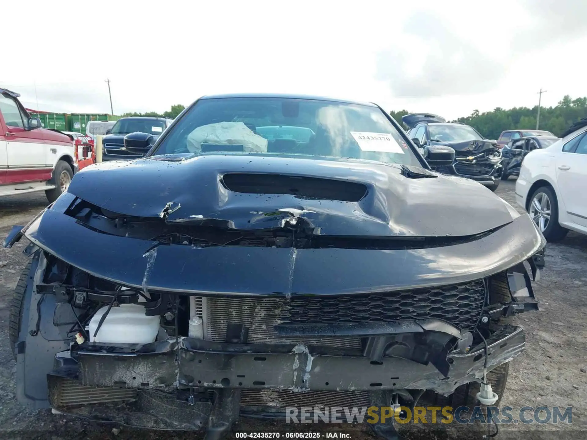 13 Photograph of a damaged car 2C3CDXL98MH620606 DODGE CHARGER 2021