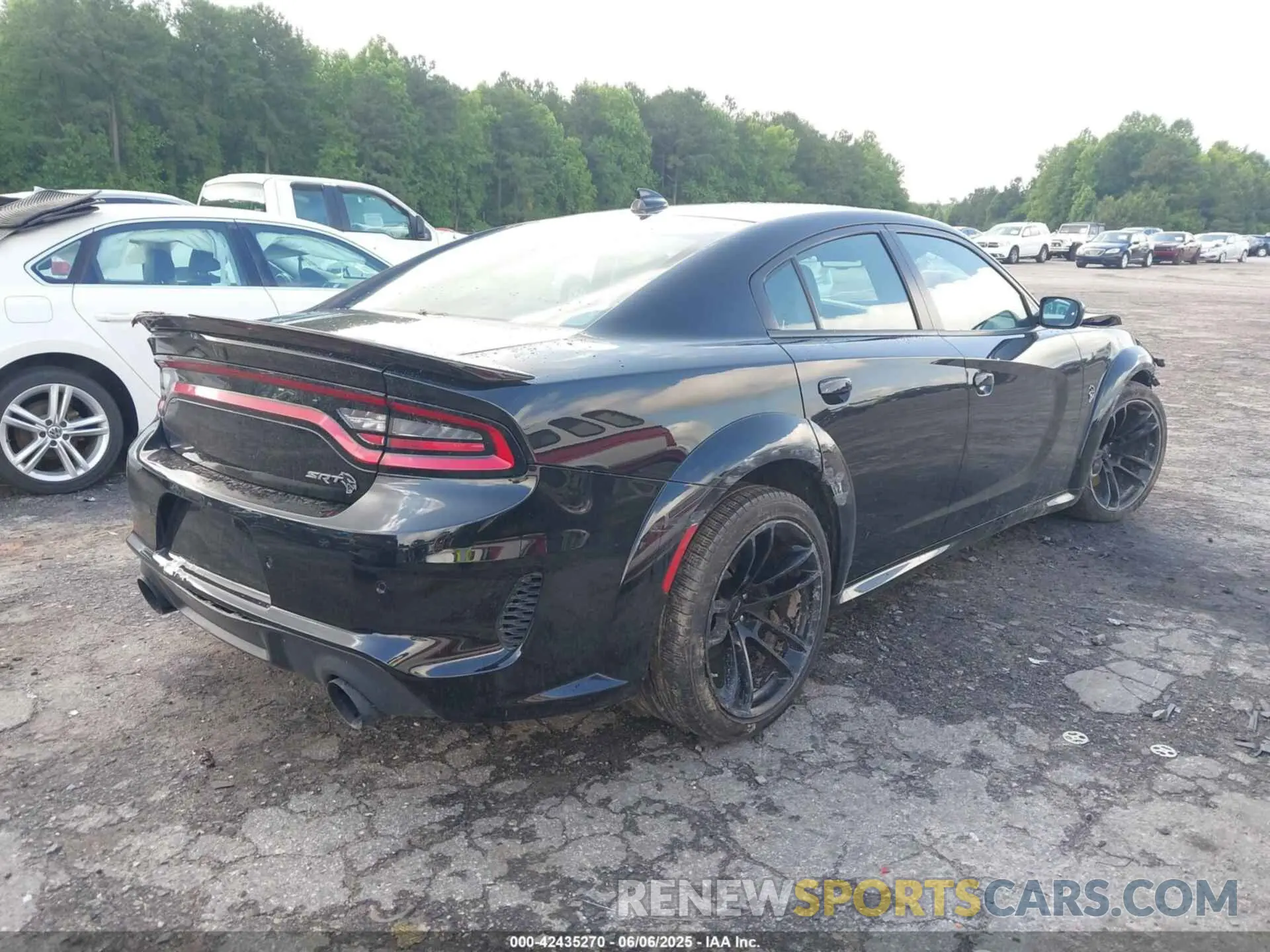4 Photograph of a damaged car 2C3CDXL98MH620606 DODGE CHARGER 2021