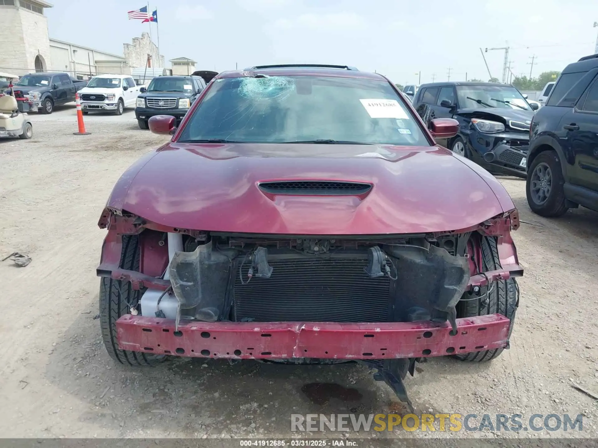 12 Photograph of a damaged car 2C3CDXMG2MH626205 DODGE CHARGER 2021