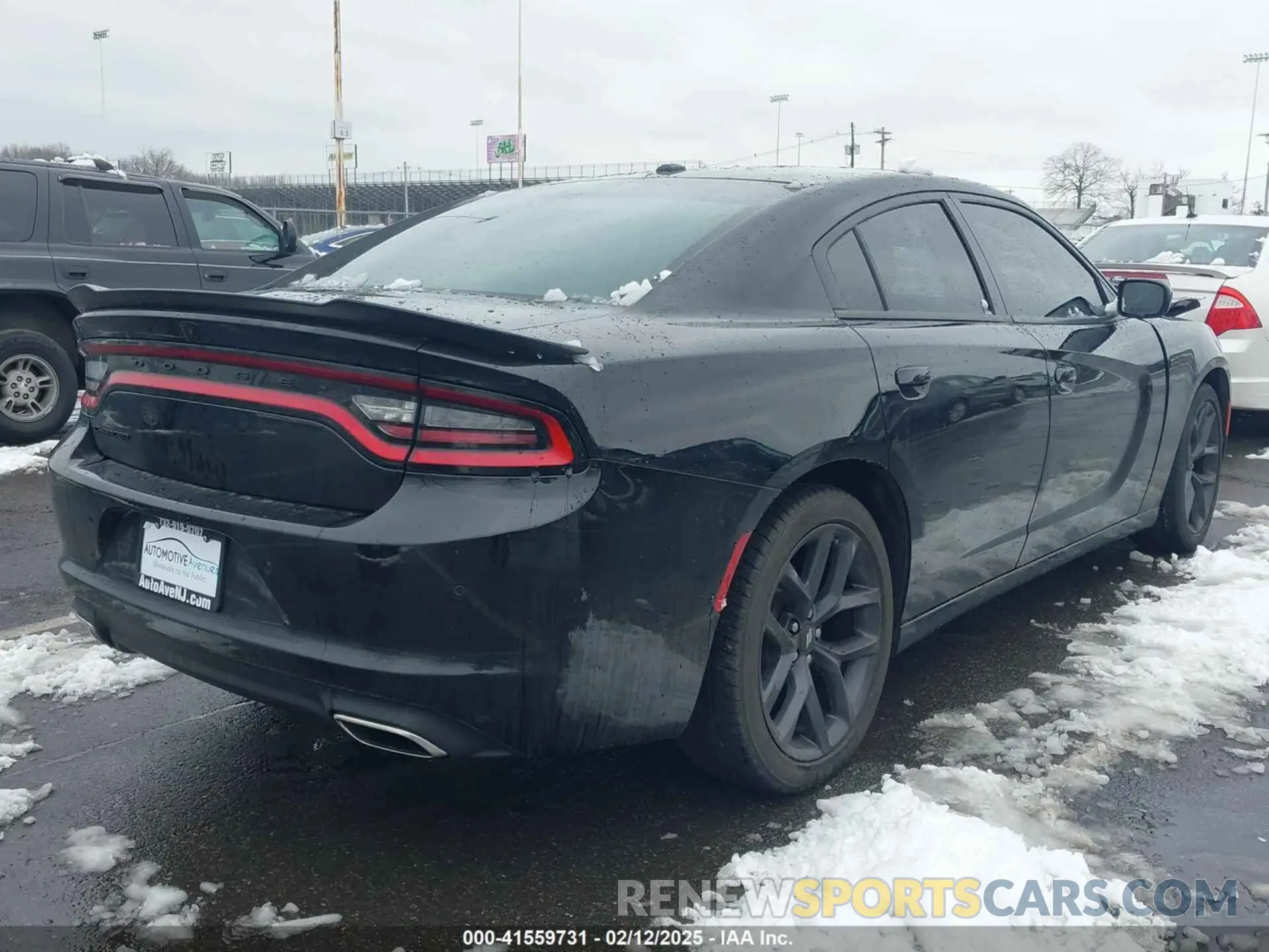 4 Photograph of a damaged car 2C3CDXBG0NH157720 DODGE CHARGER 2022