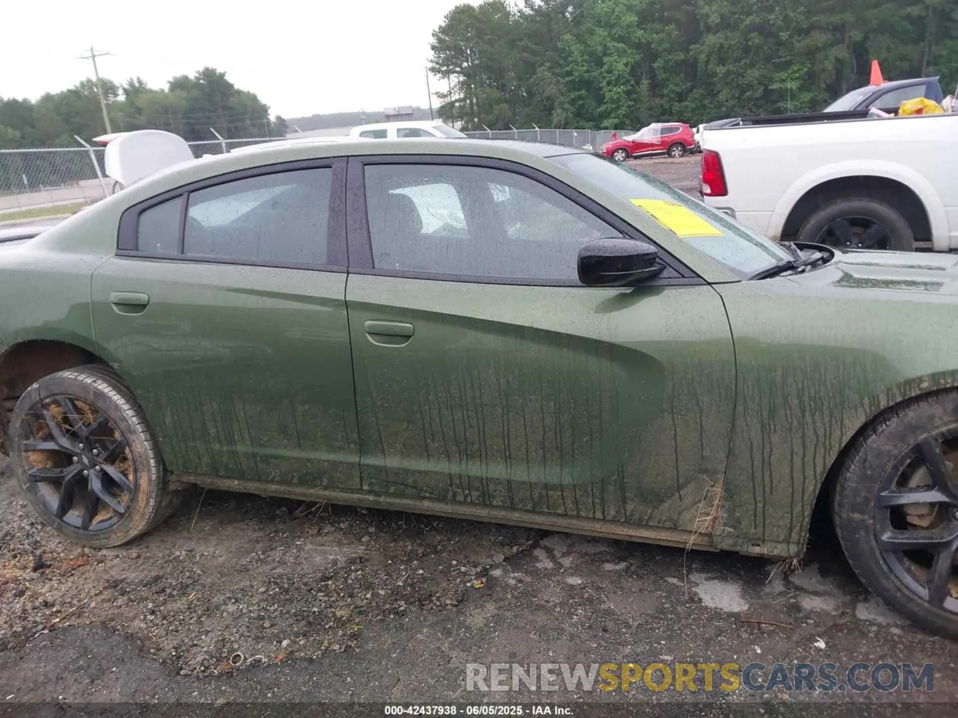 13 Photograph of a damaged car 2C3CDXBG0NH246090 DODGE CHARGER 2022