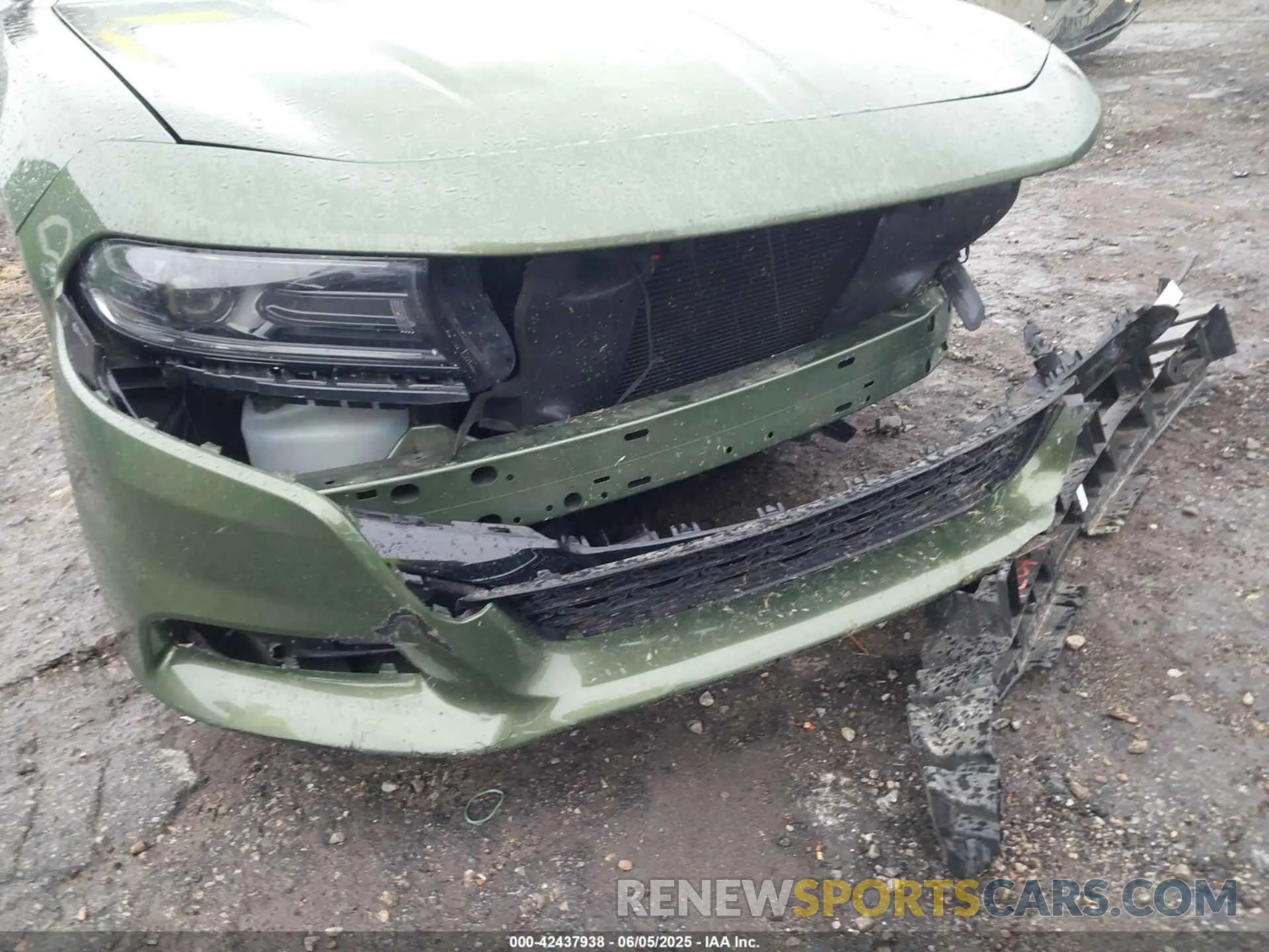 19 Photograph of a damaged car 2C3CDXBG0NH246090 DODGE CHARGER 2022