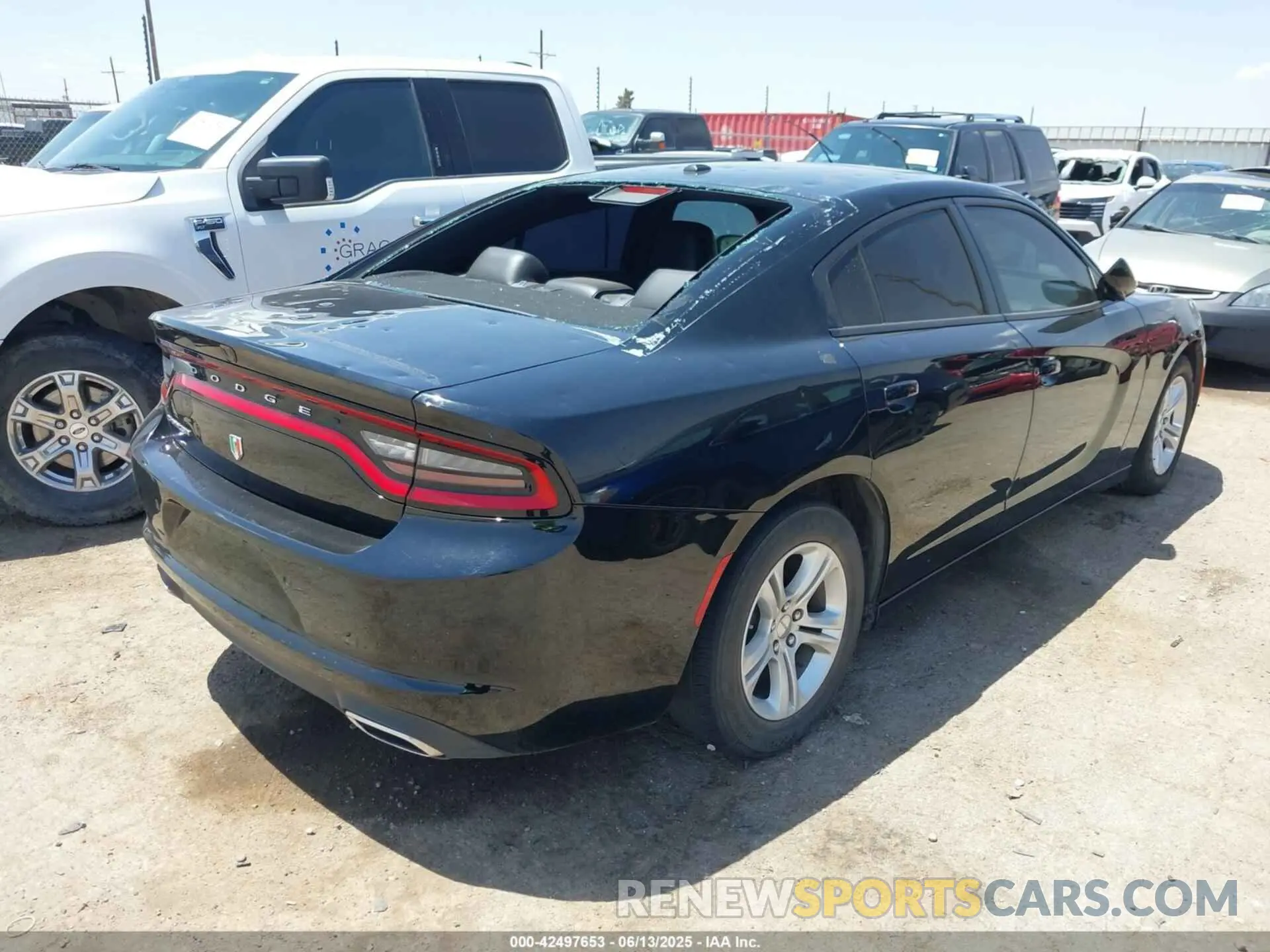 4 Photograph of a damaged car 2C3CDXBG1NH201532 DODGE CHARGER 2022