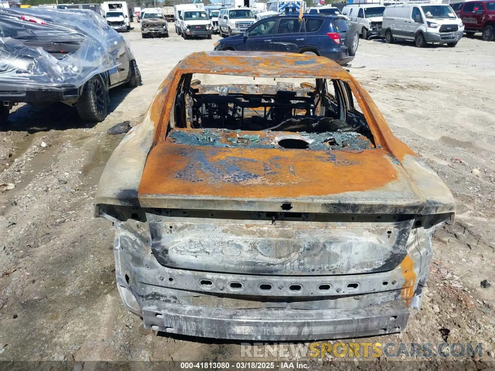 13 Photograph of a damaged car 2C3CDXBG2NH219733 DODGE CHARGER 2022