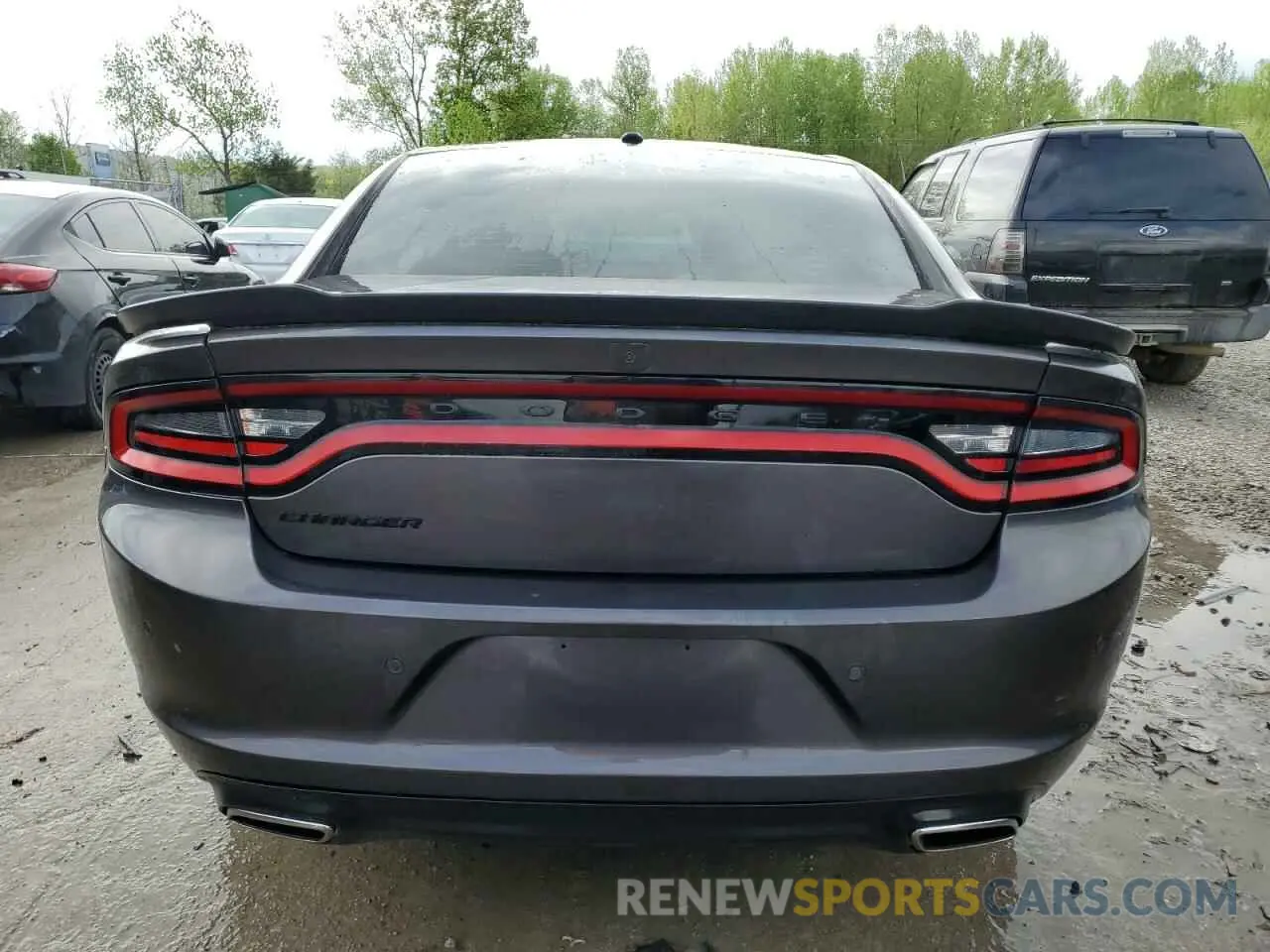 6 Photograph of a damaged car 2C3CDXBG2NH224737 DODGE CHARGER 2022
