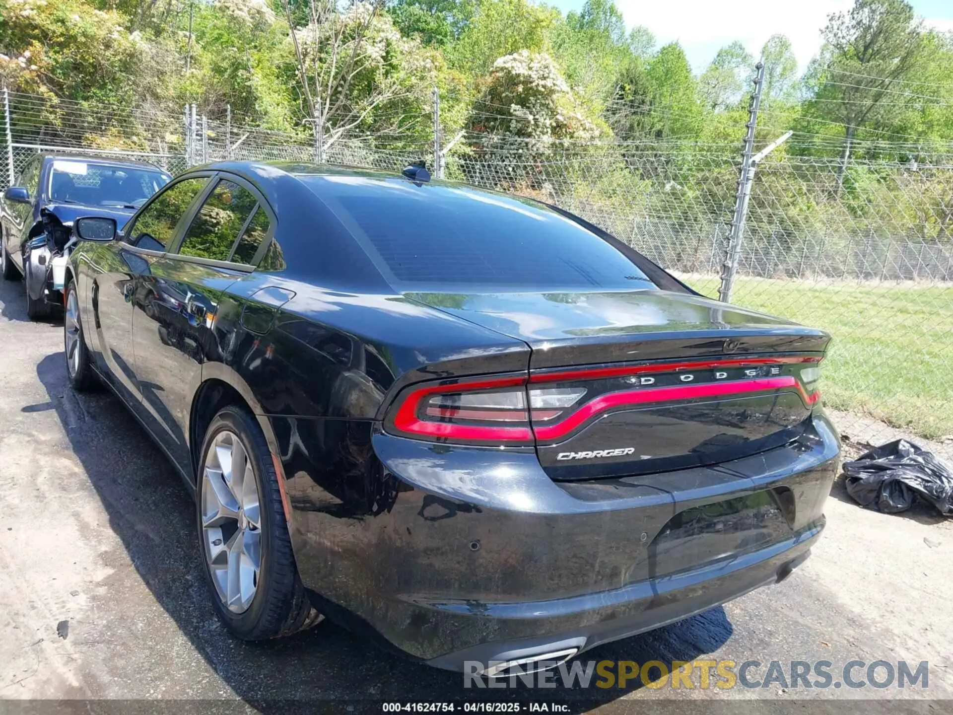 3 Photograph of a damaged car 2C3CDXBG2NH243580 DODGE CHARGER 2022