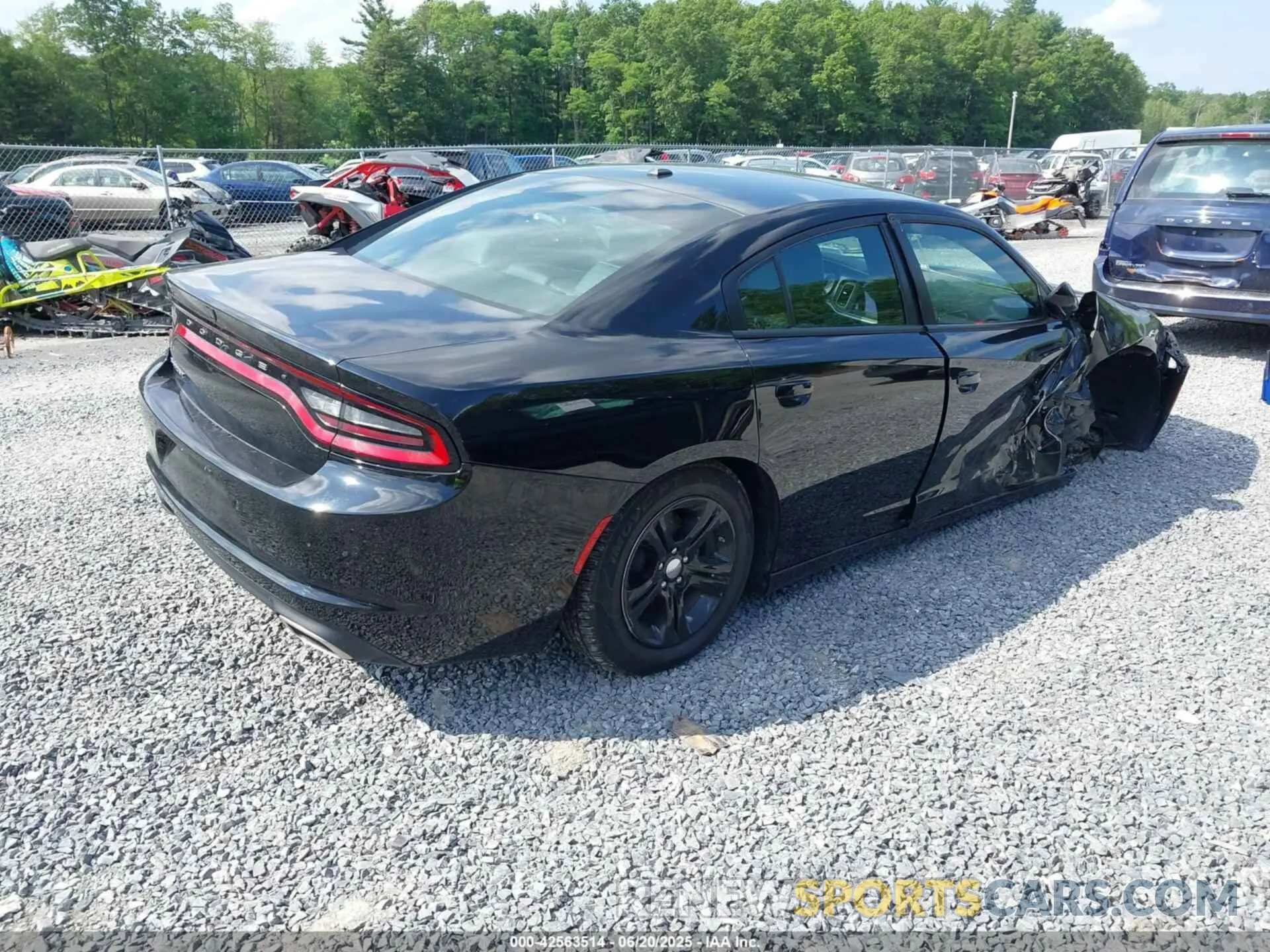 4 Photograph of a damaged car 2C3CDXBG3NH197502 DODGE CHARGER 2022
