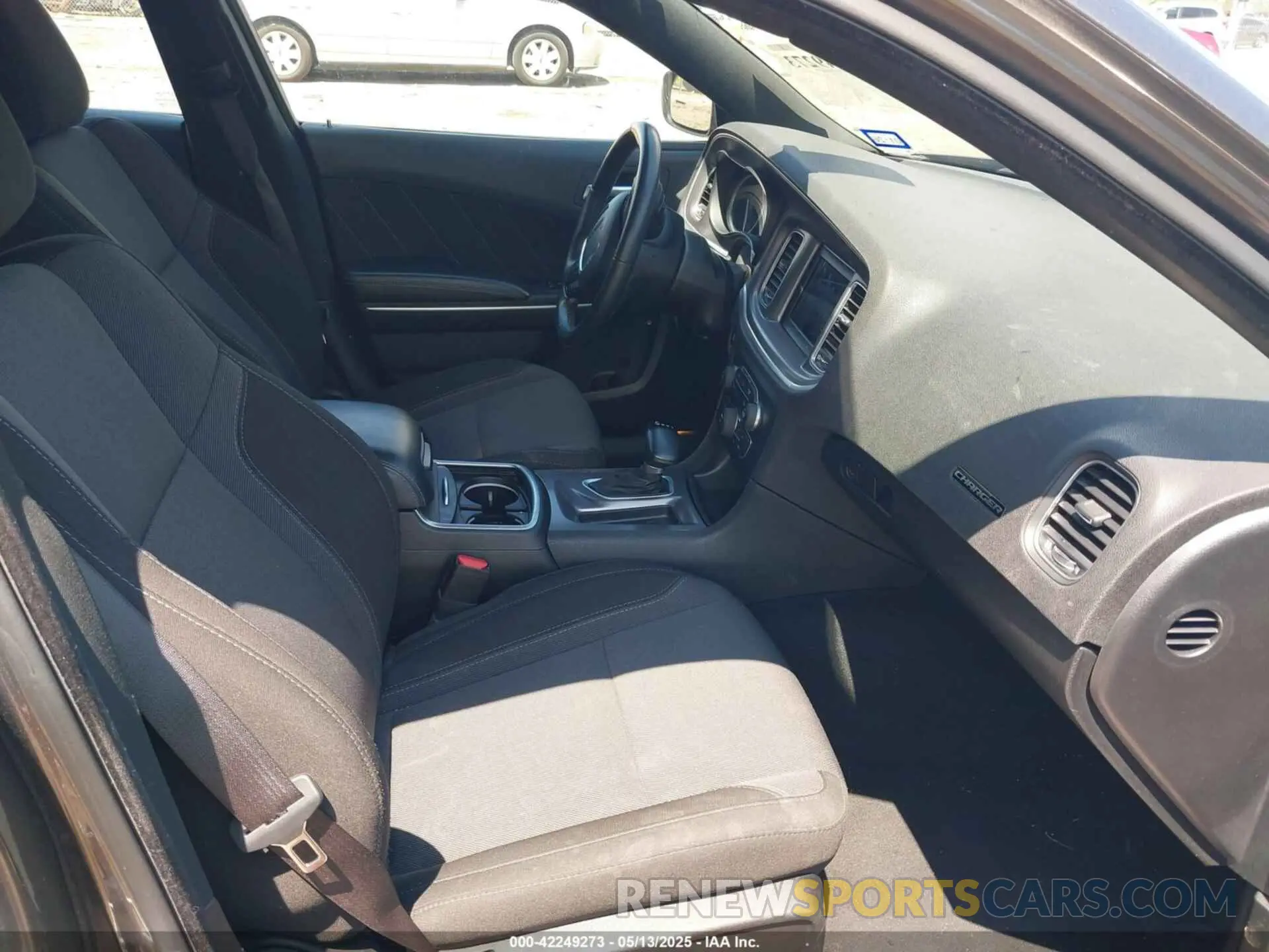 5 Photograph of a damaged car 2C3CDXBG3NH250831 DODGE CHARGER 2022