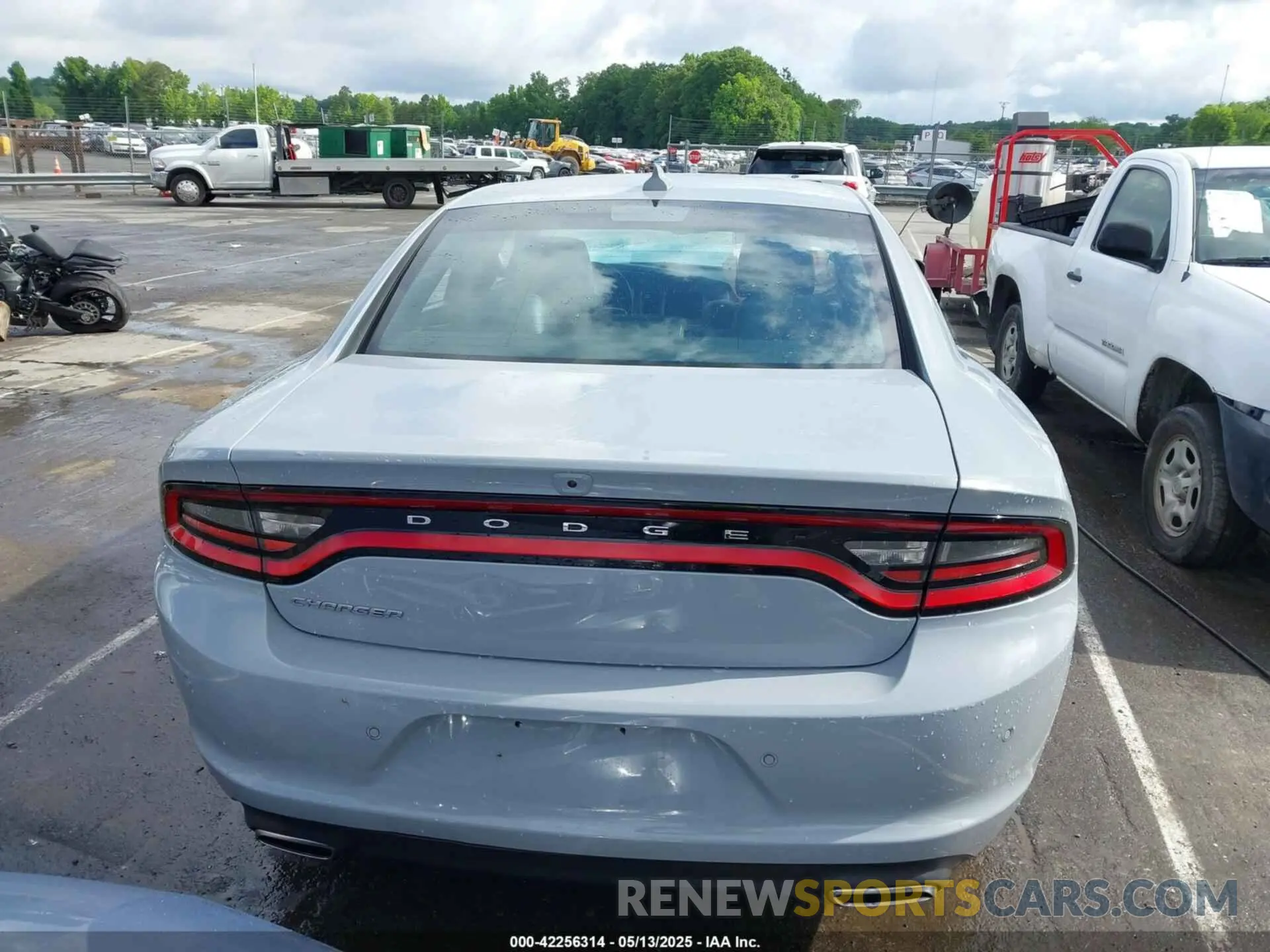 16 Photograph of a damaged car 2C3CDXBG5NH202926 DODGE CHARGER 2022