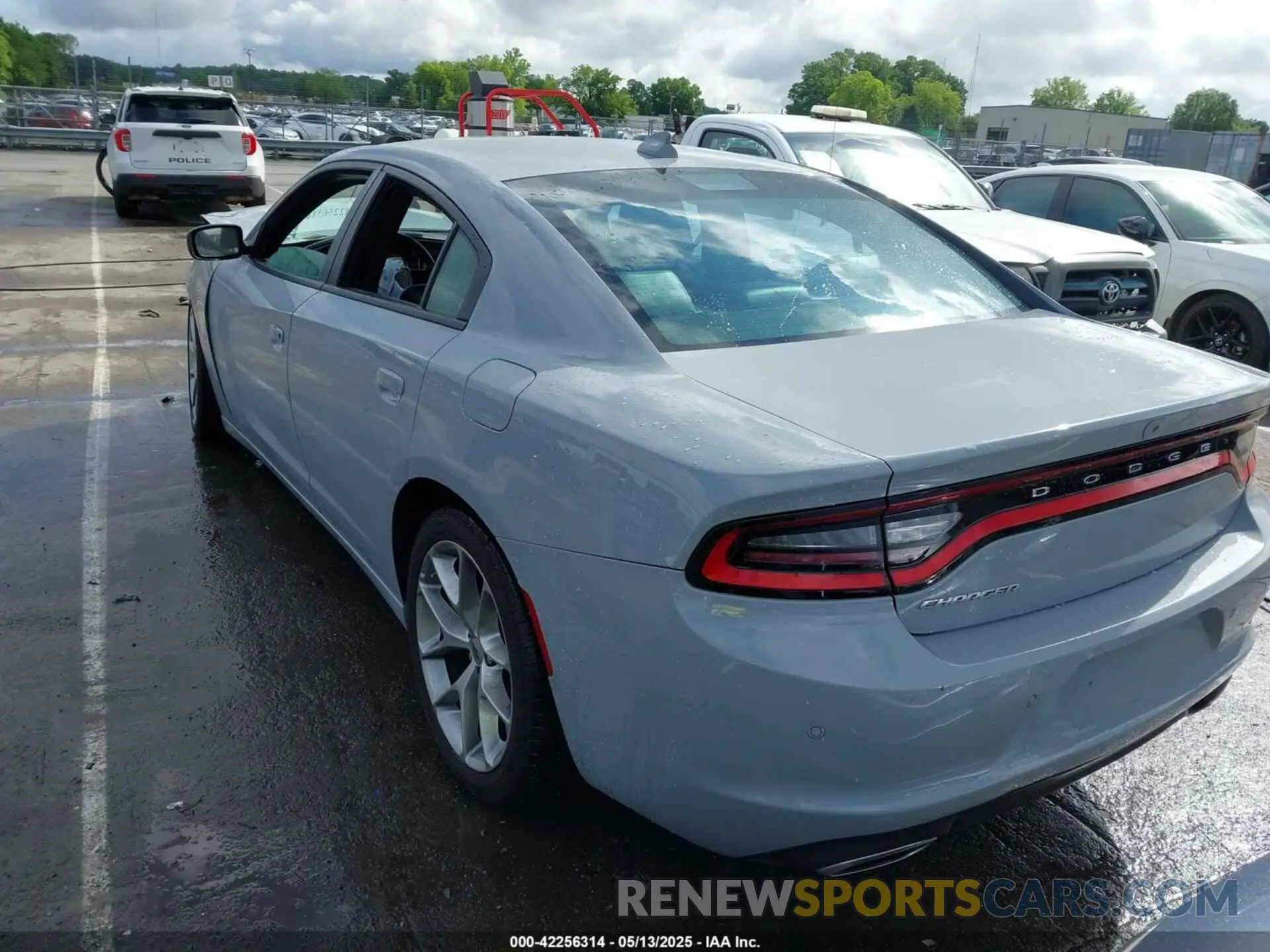 3 Photograph of a damaged car 2C3CDXBG5NH202926 DODGE CHARGER 2022