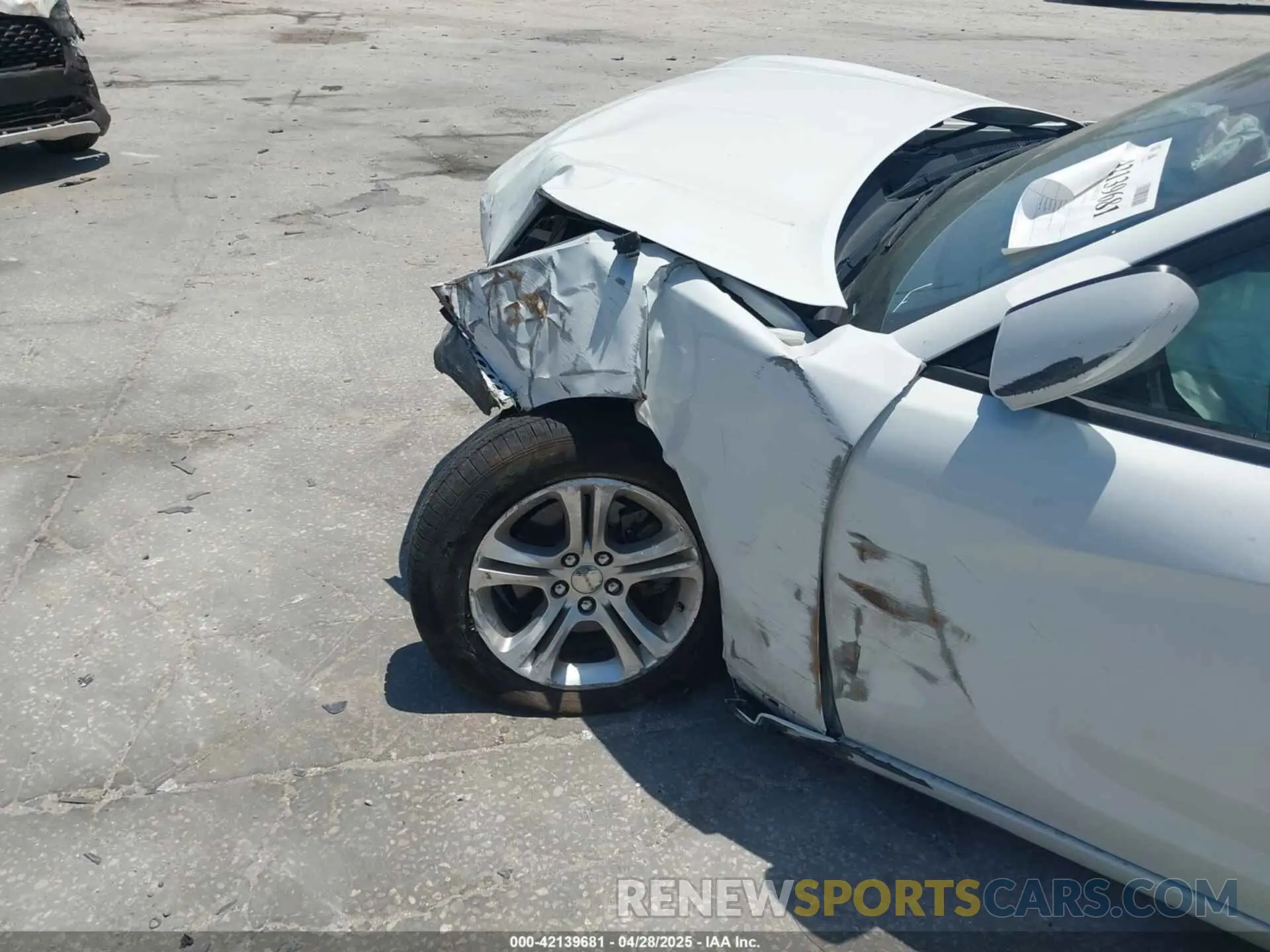 16 Photograph of a damaged car 2C3CDXBG5NH224506 DODGE CHARGER 2022