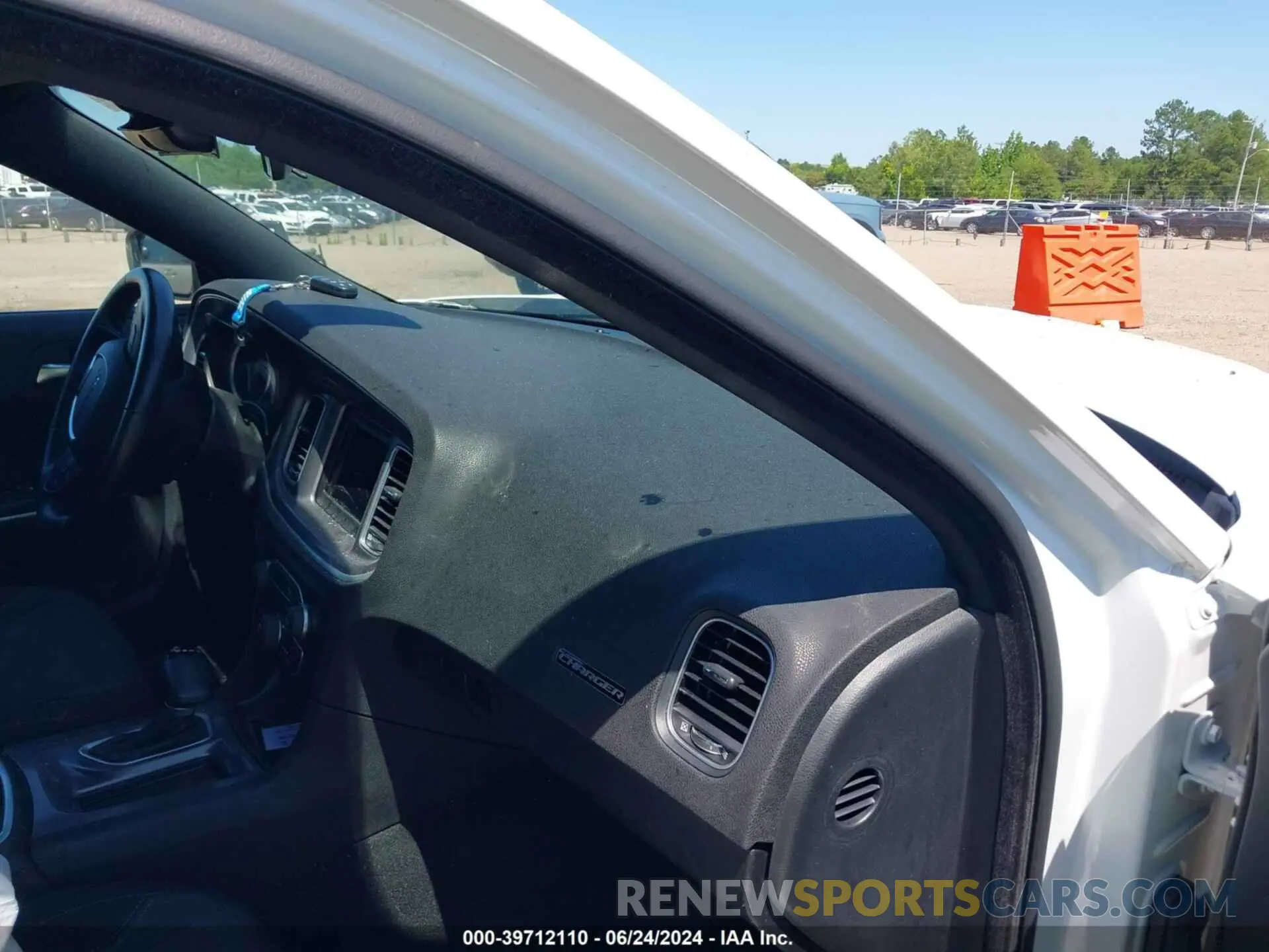 5 Photograph of a damaged car 2C3CDXBG6NH208055 DODGE CHARGER 2022