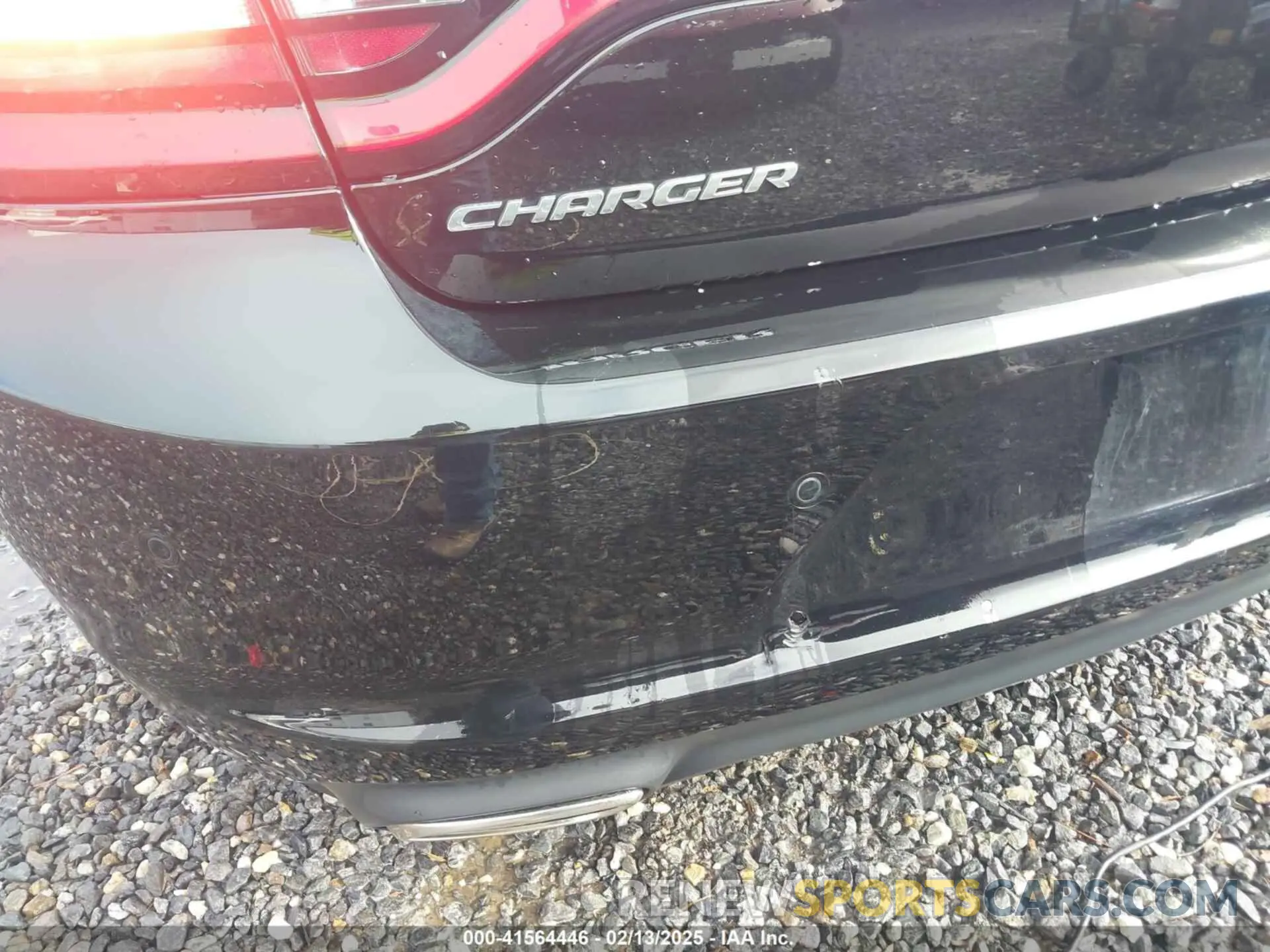 19 Photograph of a damaged car 2C3CDXBG7NH224118 DODGE CHARGER 2022