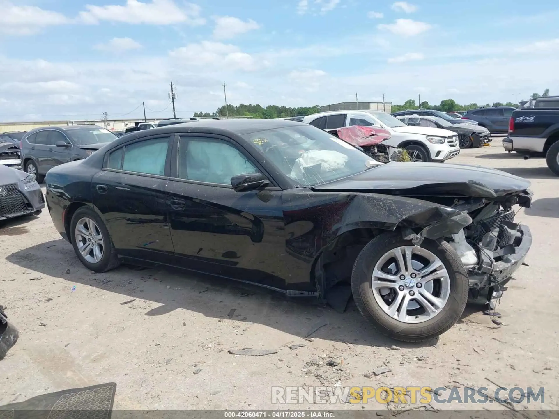 13 Photograph of a damaged car 2C3CDXBG8NH240022 DODGE CHARGER 2022