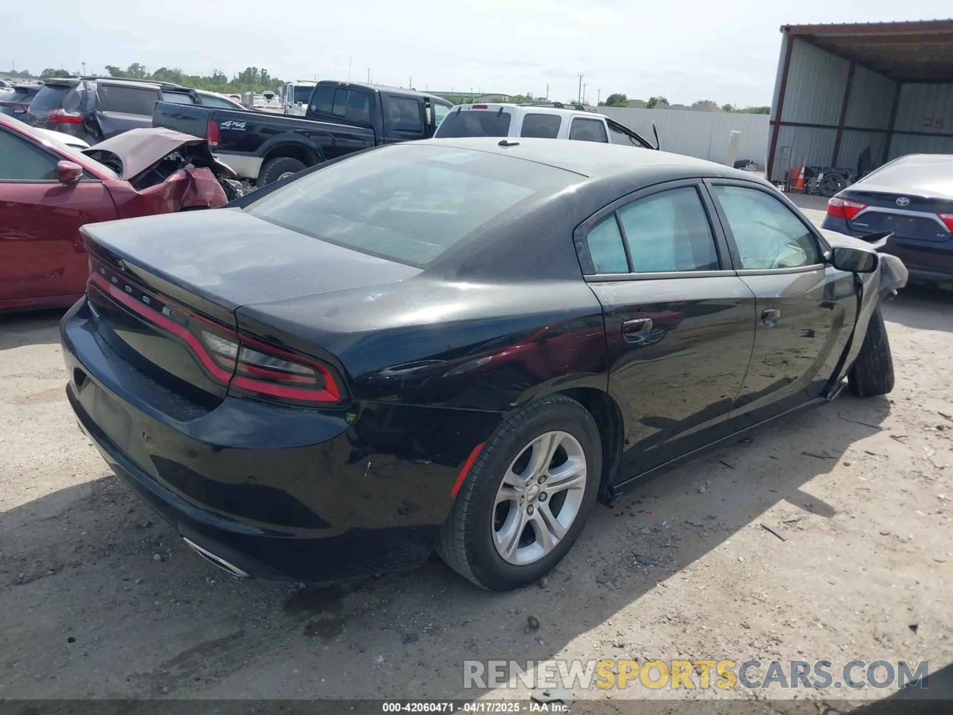 4 Photograph of a damaged car 2C3CDXBG8NH240022 DODGE CHARGER 2022