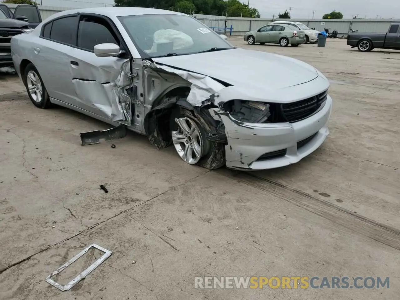 4 Photograph of a damaged car 2C3CDXBG9NH201102 DODGE CHARGER 2022