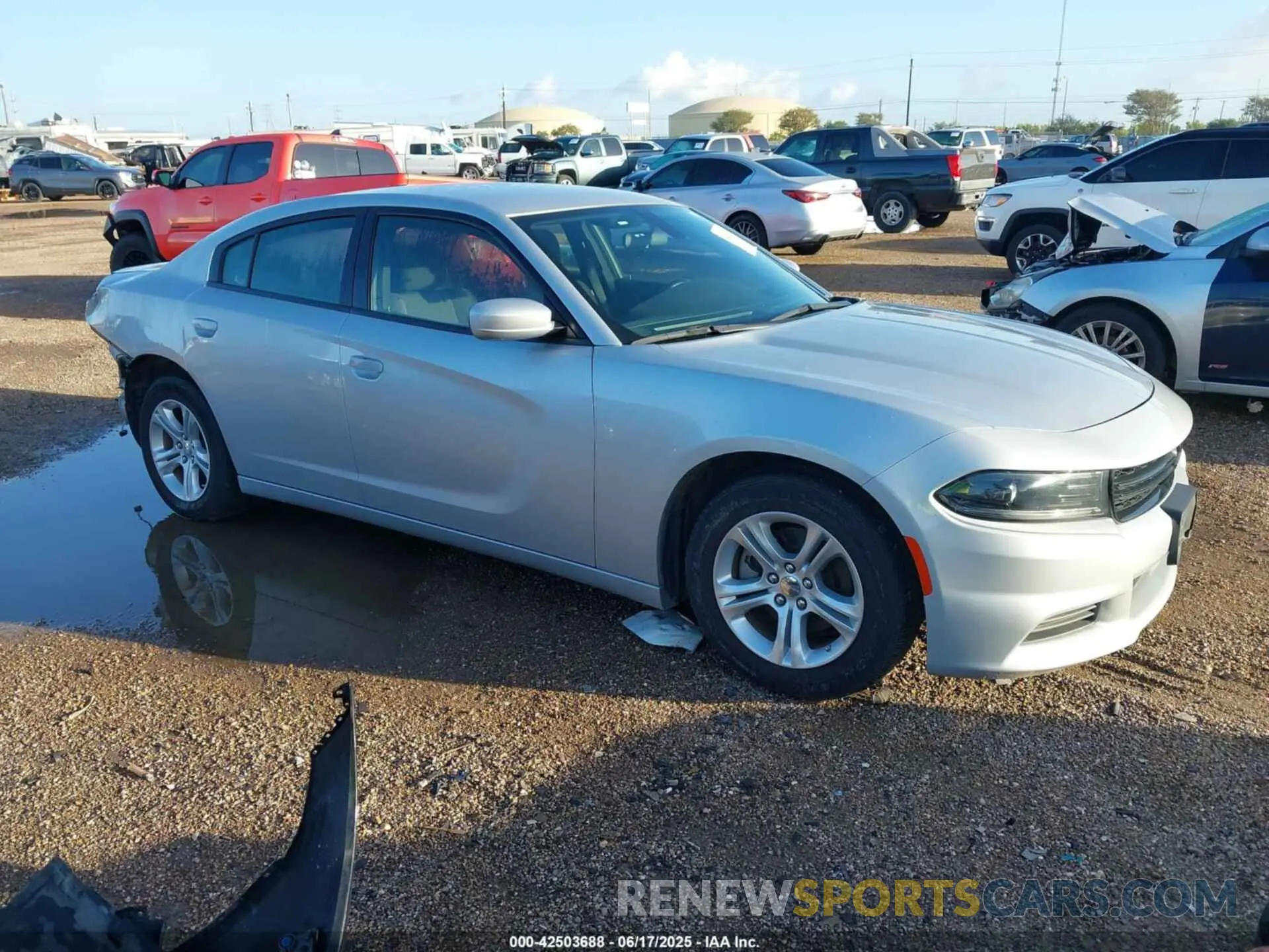 1 Photograph of a damaged car 2C3CDXBG9NH250526 DODGE CHARGER 2022