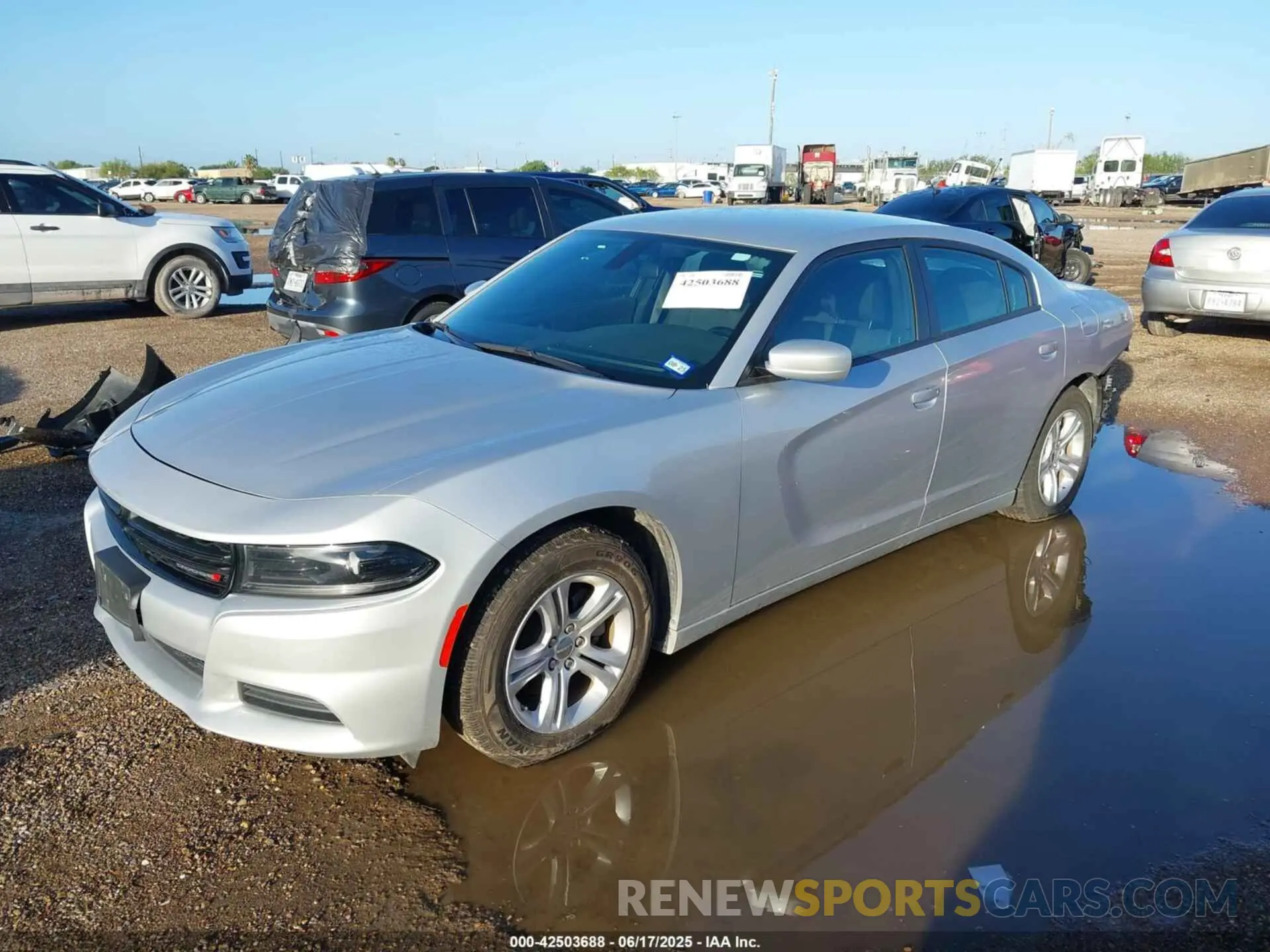 2 Photograph of a damaged car 2C3CDXBG9NH250526 DODGE CHARGER 2022