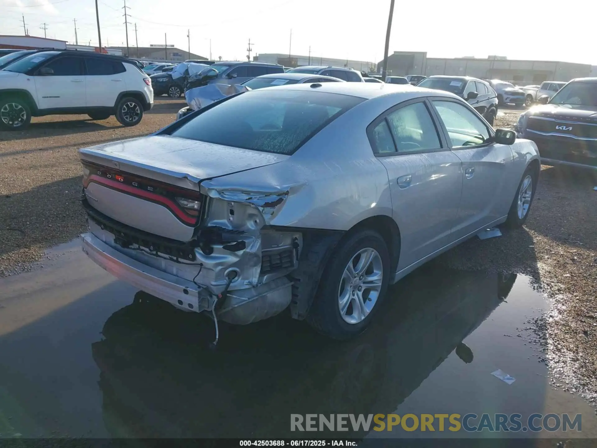 4 Photograph of a damaged car 2C3CDXBG9NH250526 DODGE CHARGER 2022