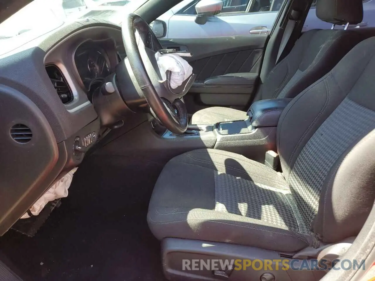 7 Photograph of a damaged car 2C3CDXBGXNH262068 DODGE CHARGER 2022