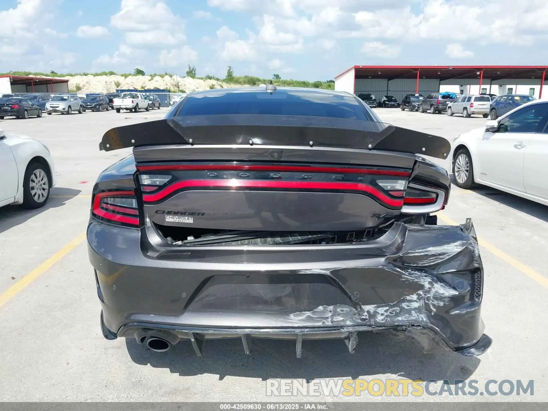 16 Photograph of a damaged car 2C3CDXCT0NH221153 DODGE CHARGER 2022