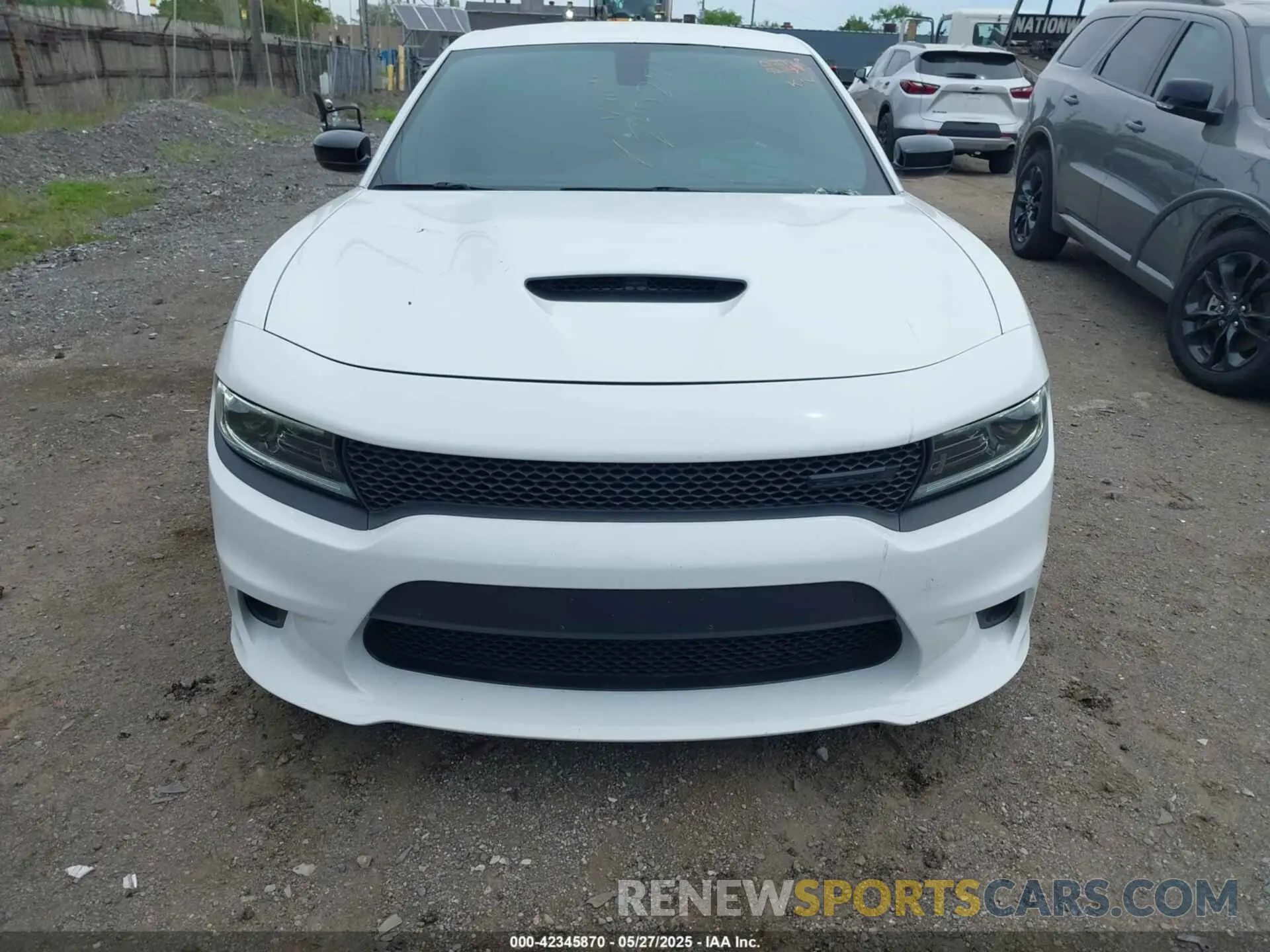 12 Photograph of a damaged car 2C3CDXCT2NH240271 DODGE CHARGER 2022
