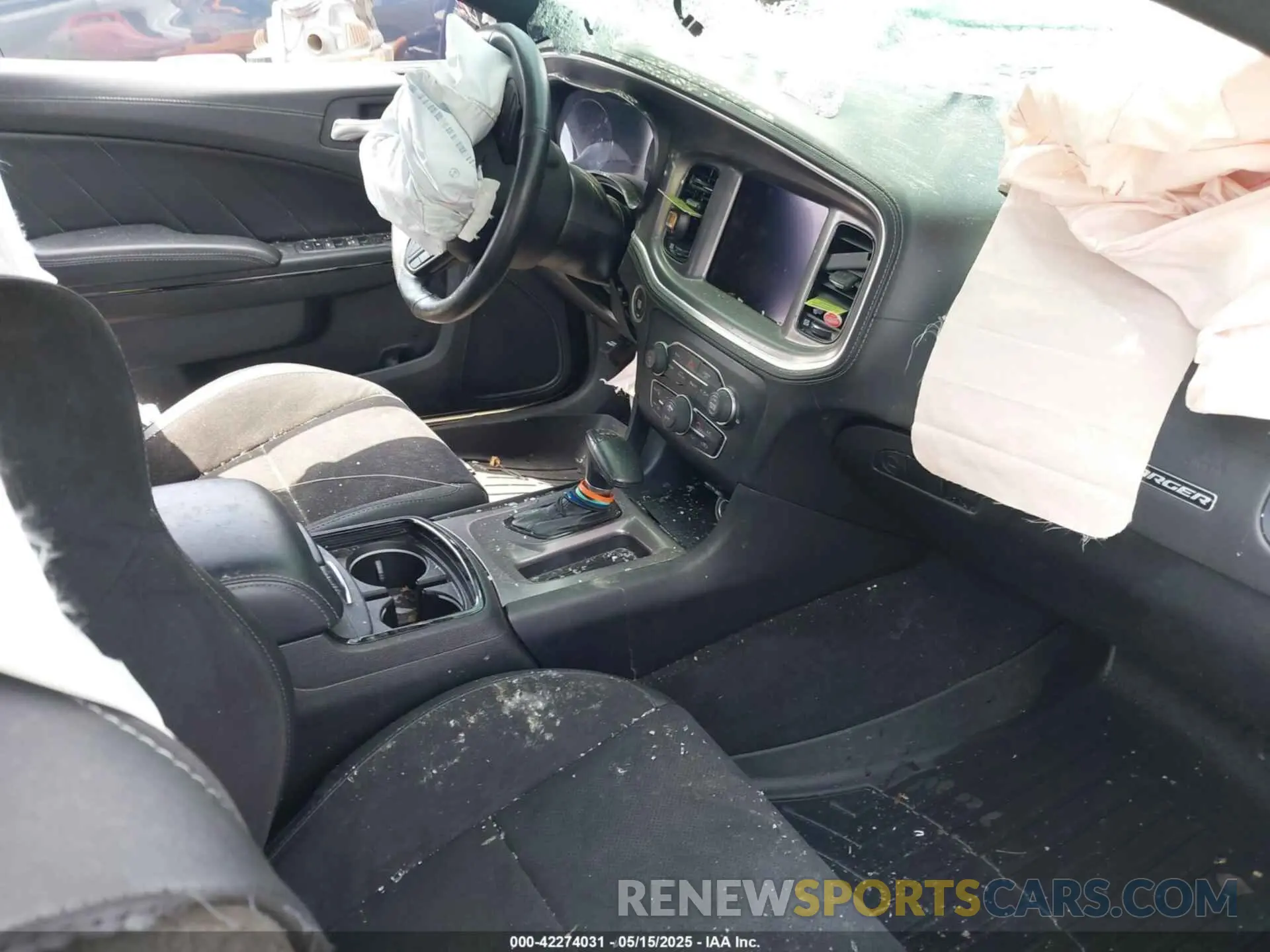 5 Photograph of a damaged car 2C3CDXCT3NH262232 DODGE CHARGER 2022