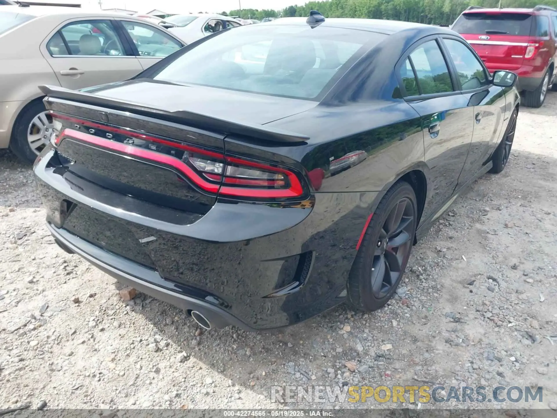 4 Photograph of a damaged car 2C3CDXCT7NH194873 DODGE CHARGER 2022