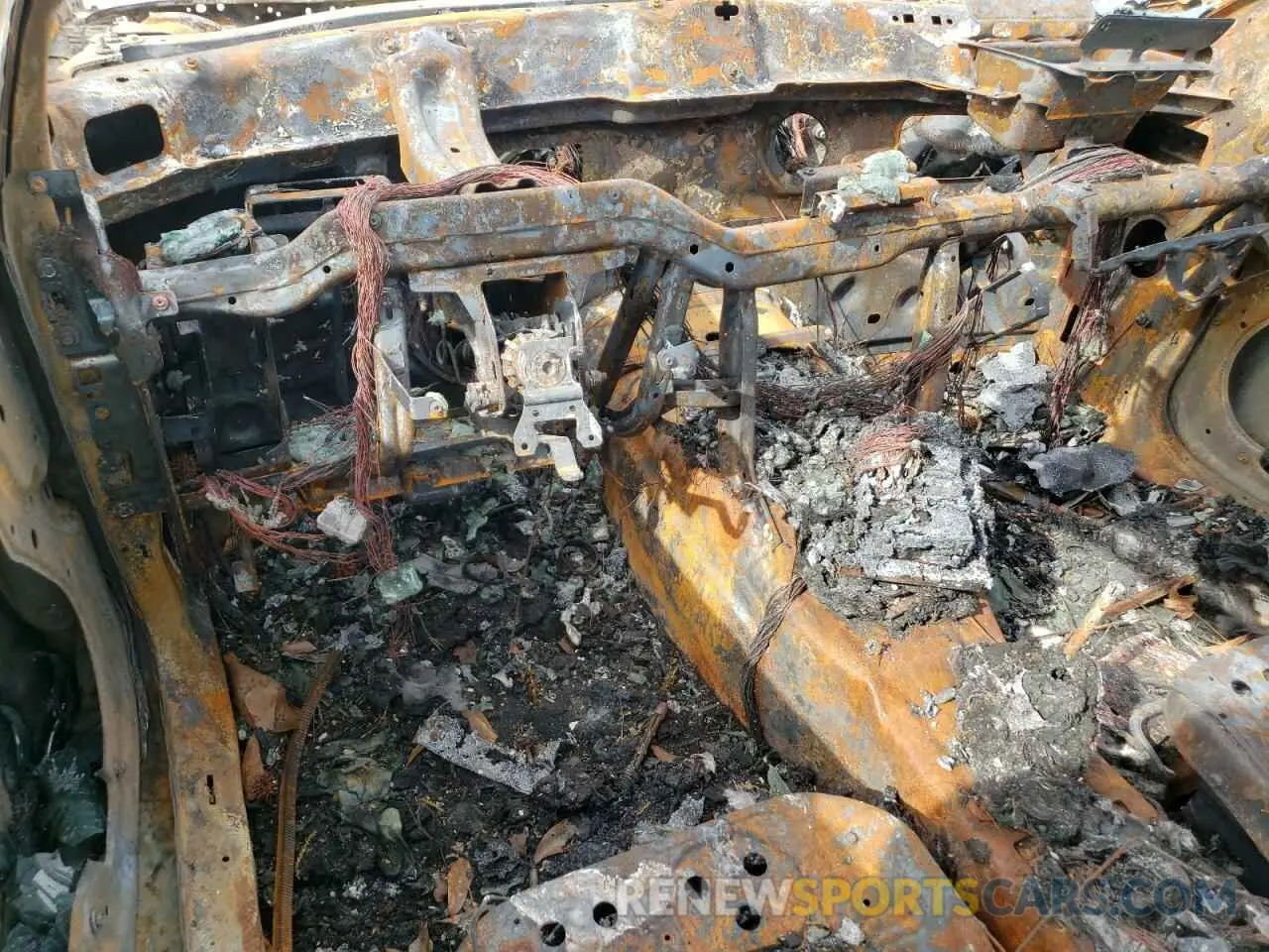 8 Photograph of a damaged car 2C3CDXCT8NH138697 DODGE CHARGER 2022