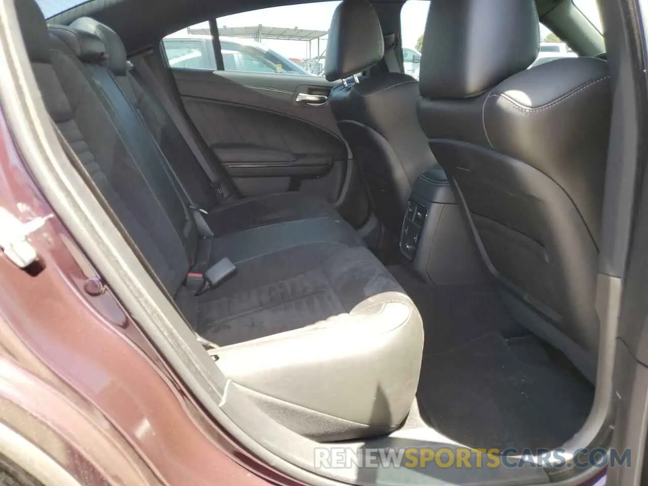 10 Photograph of a damaged car 2C3CDXCT9NH122234 DODGE CHARGER 2022