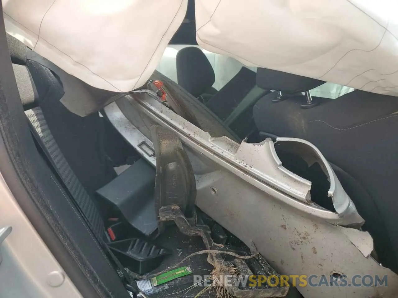 10 Photograph of a damaged car 2C3CDXCTXNH152553 DODGE CHARGER 2022