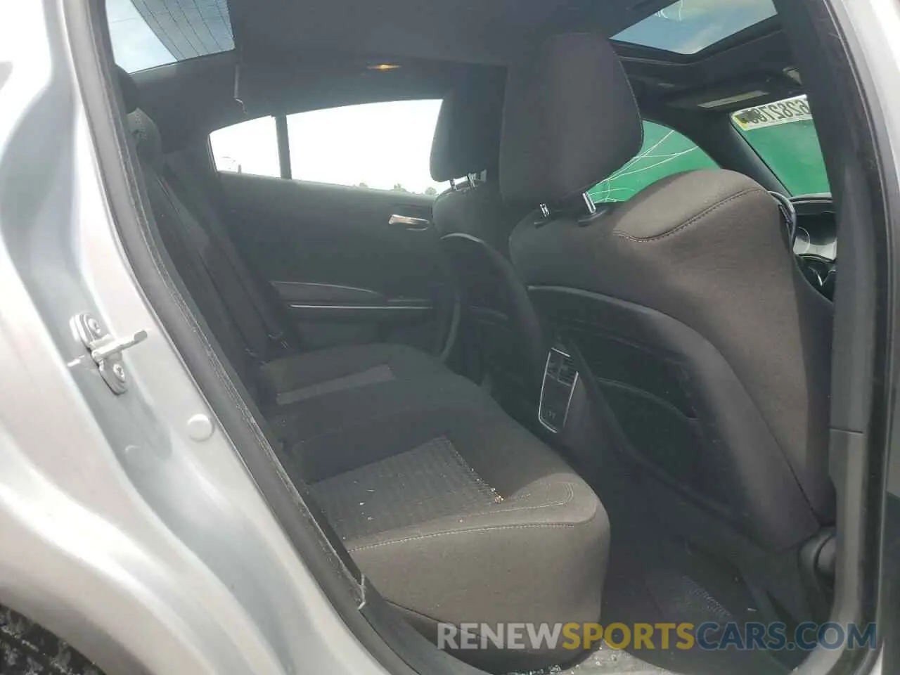10 Photograph of a damaged car 2C3CDXCTXNH202240 DODGE CHARGER 2022