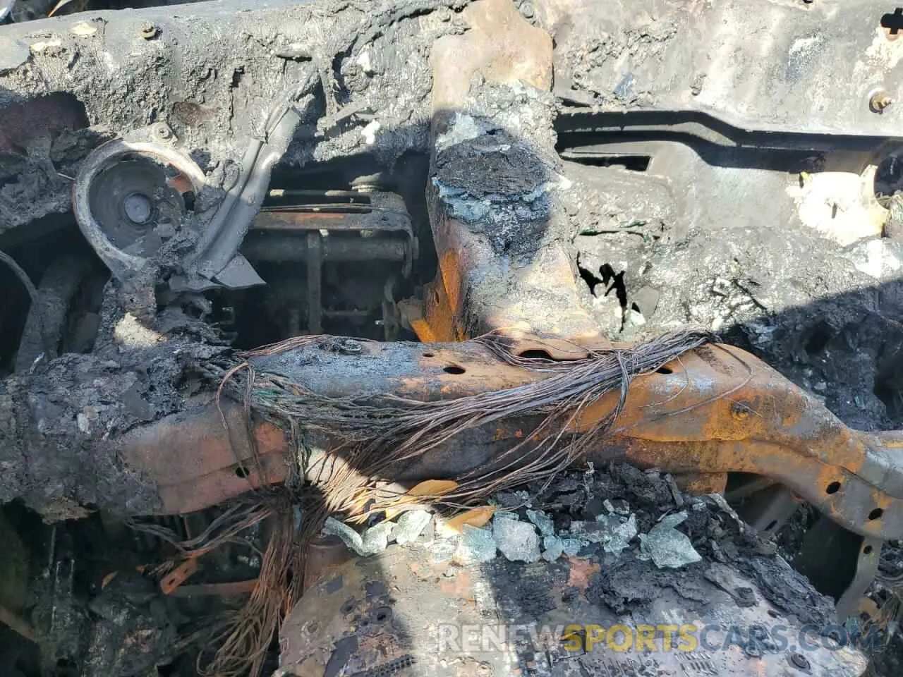 9 Photograph of a damaged car 2C3CDXGJ0NH210999 DODGE CHARGER 2022