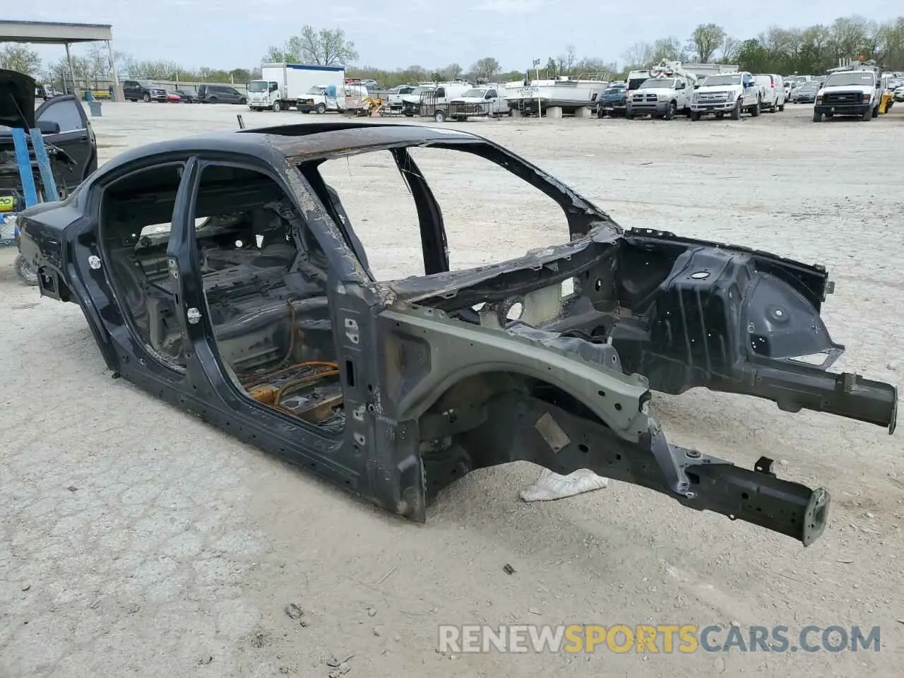4 Photograph of a damaged car 2C3CDXGJ2NH136551 DODGE CHARGER 2022