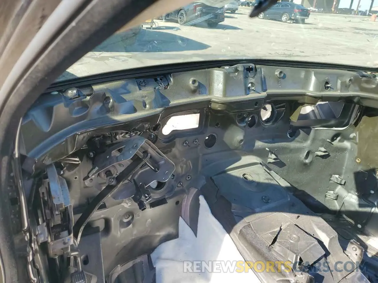 9 Photograph of a damaged car 2C3CDXGJ3NH177903 DODGE CHARGER 2022