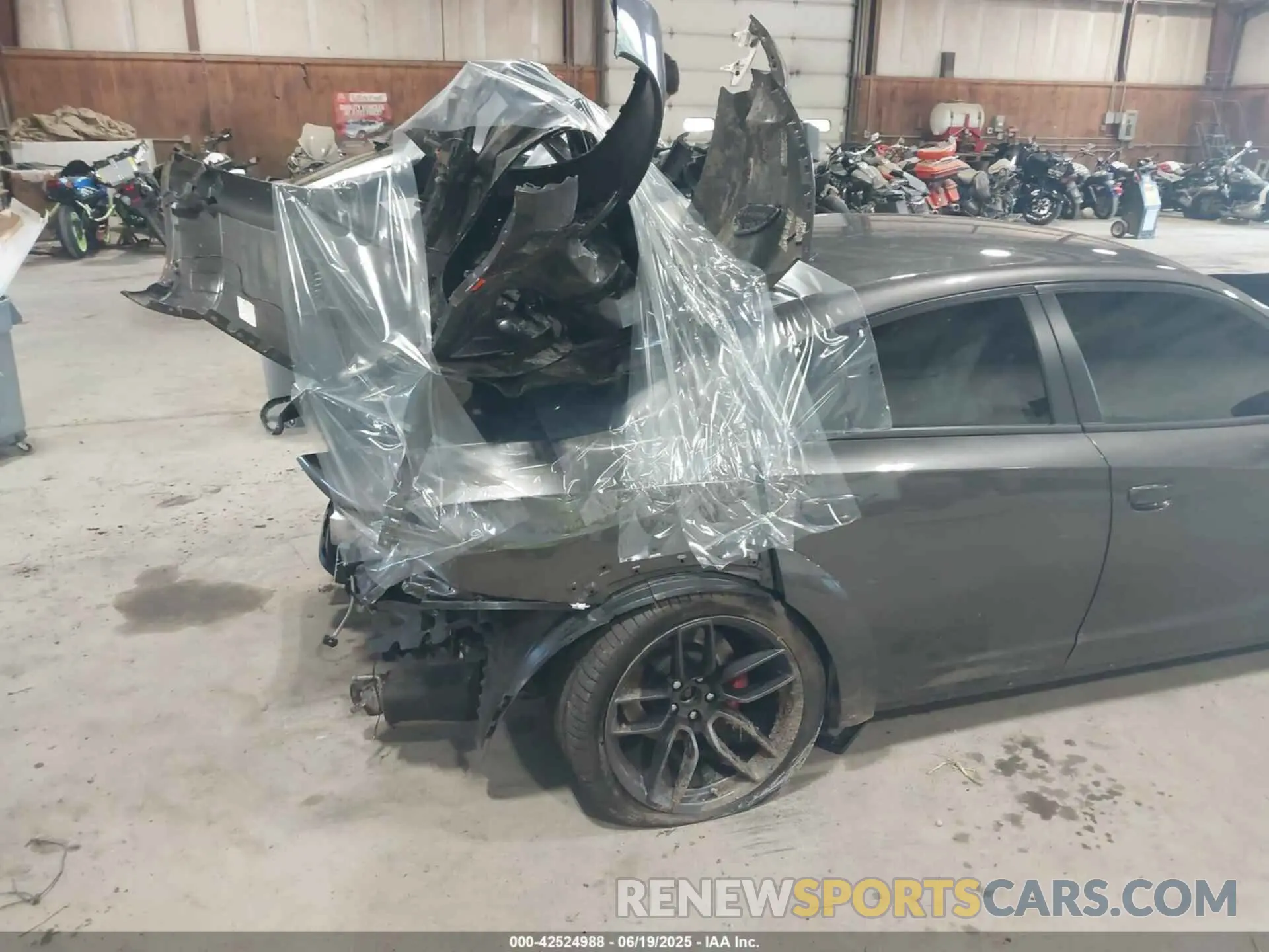 21 Photograph of a damaged car 2C3CDXGJ3NH220393 DODGE CHARGER 2022
