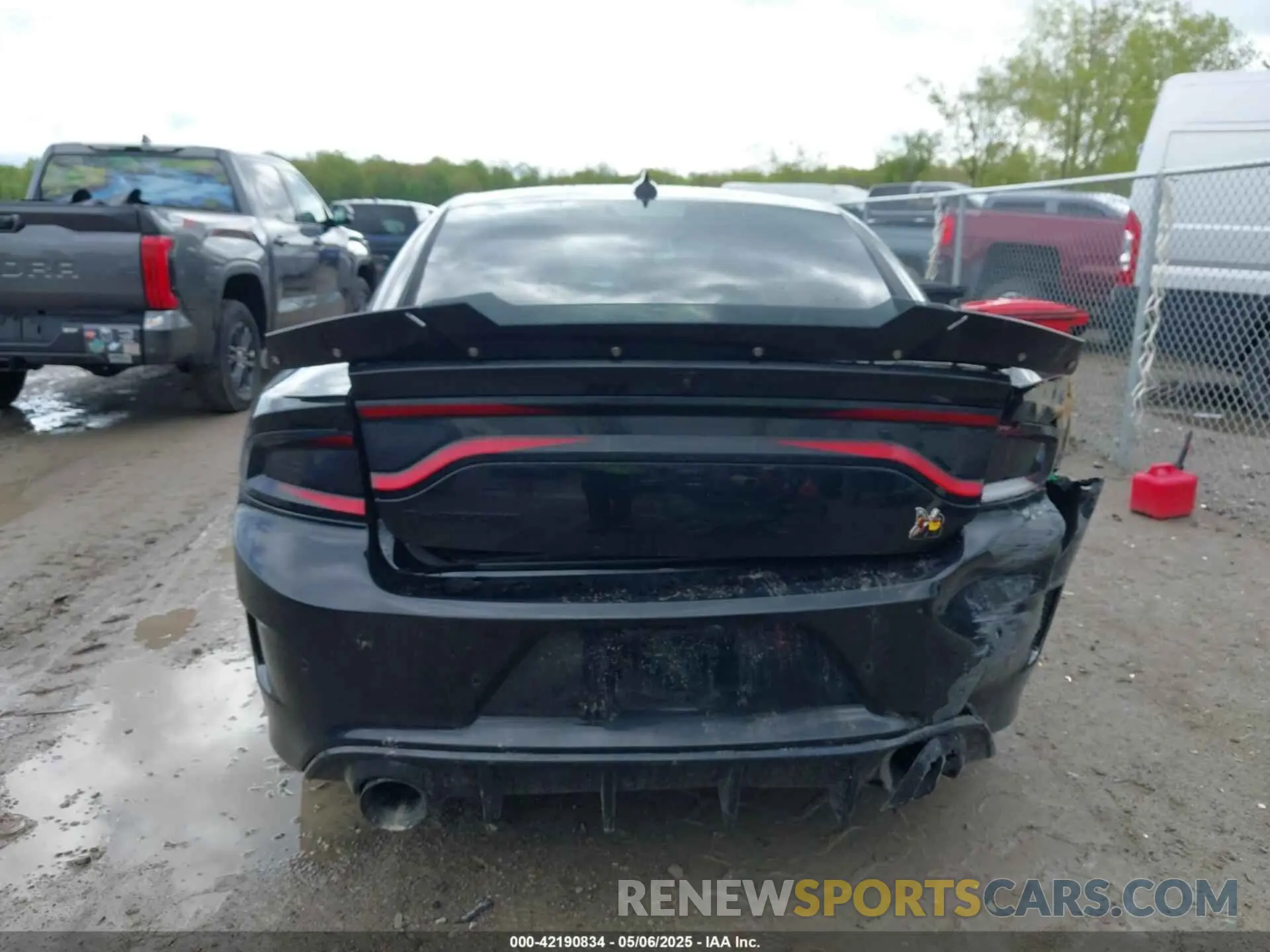 16 Photograph of a damaged car 2C3CDXGJ4NH178199 DODGE CHARGER 2022