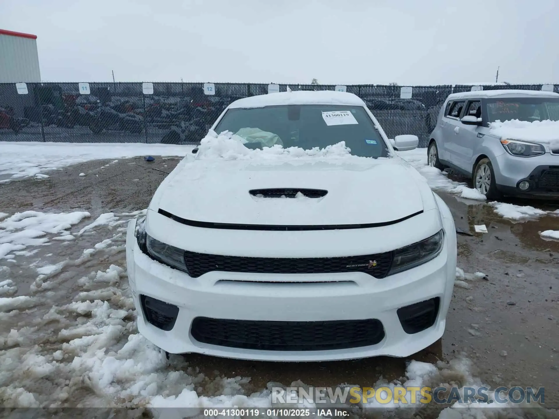13 Photograph of a damaged car 2C3CDXGJ4NH183094 DODGE CHARGER 2022