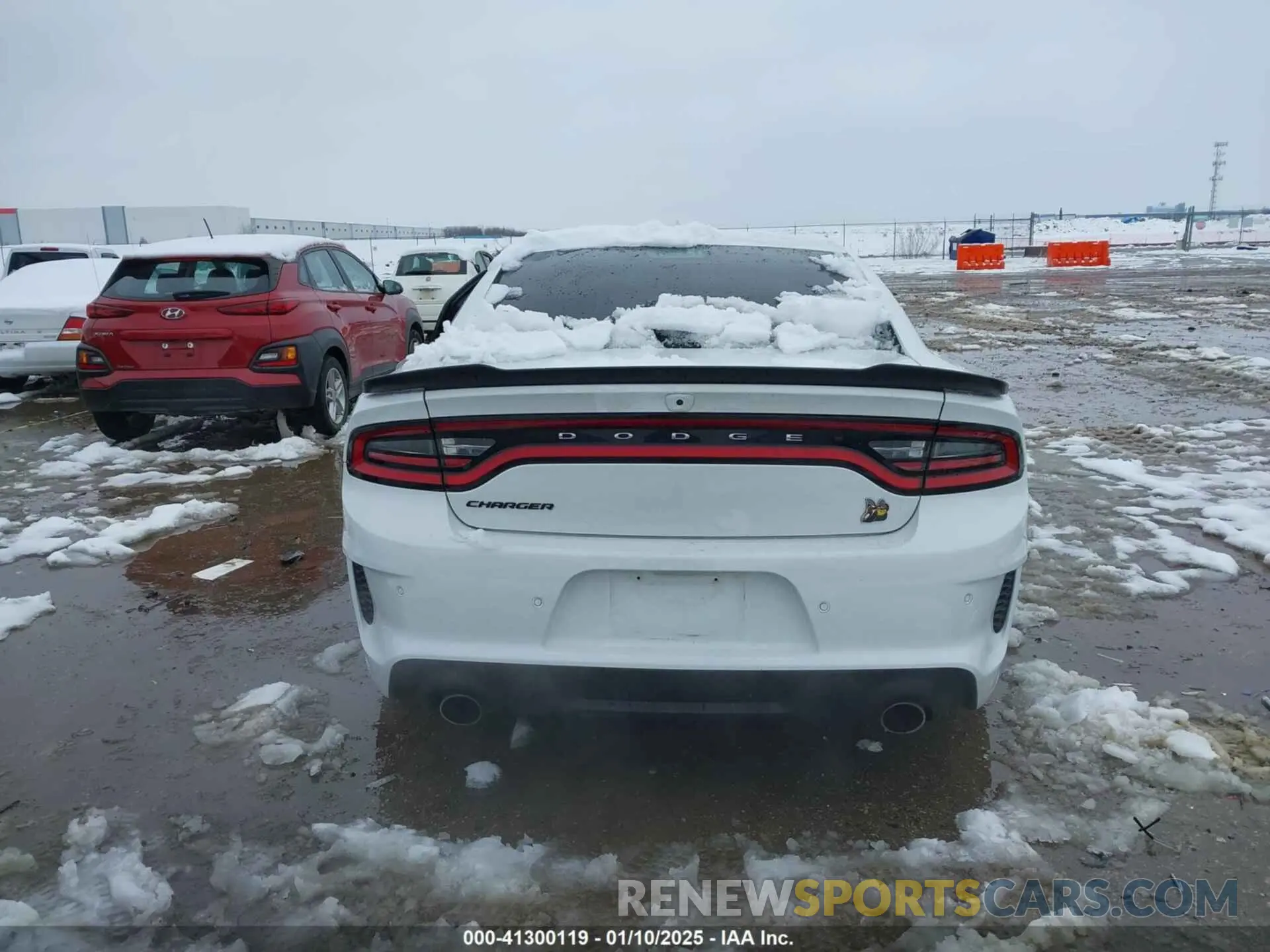 17 Photograph of a damaged car 2C3CDXGJ4NH183094 DODGE CHARGER 2022