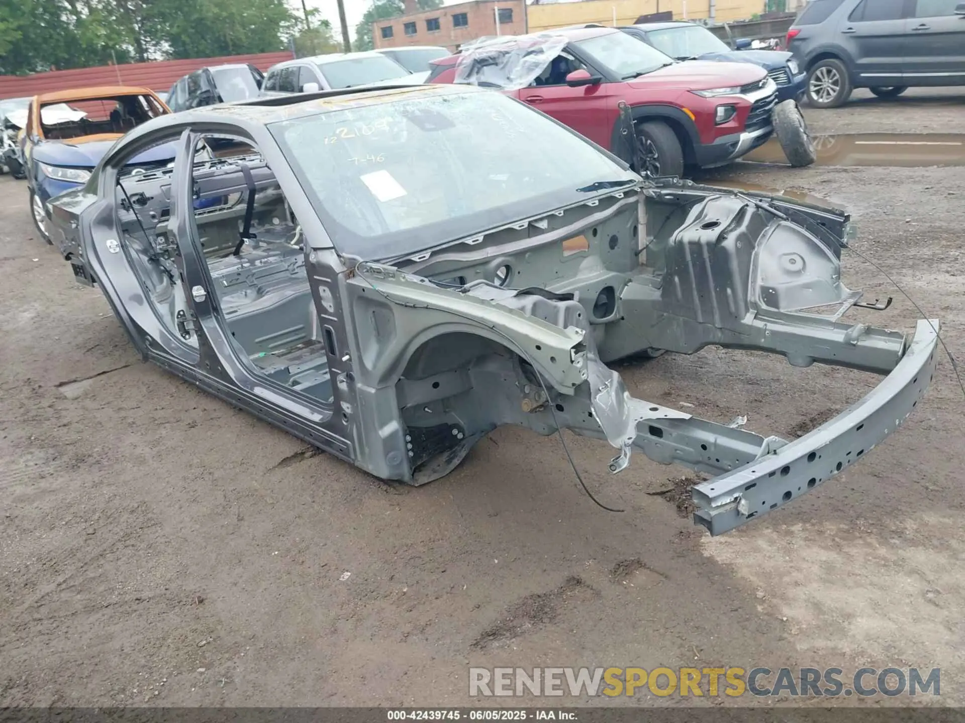 1 Photograph of a damaged car 2C3CDXGJ5NH122109 DODGE CHARGER 2022