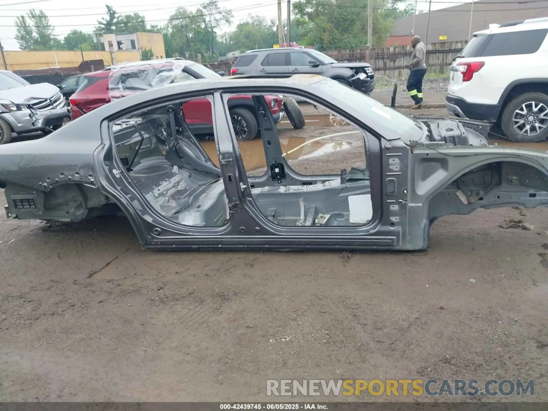 12 Photograph of a damaged car 2C3CDXGJ5NH122109 DODGE CHARGER 2022