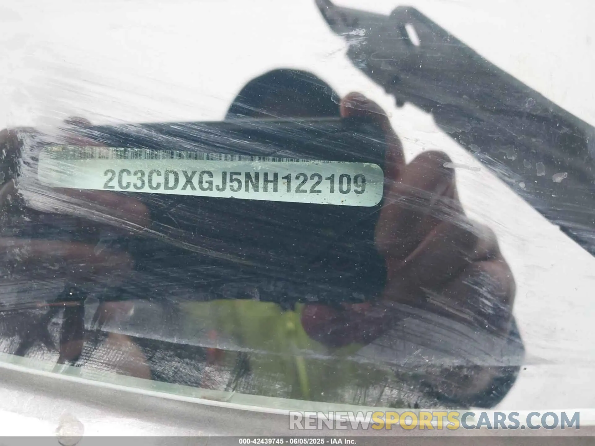 9 Photograph of a damaged car 2C3CDXGJ5NH122109 DODGE CHARGER 2022