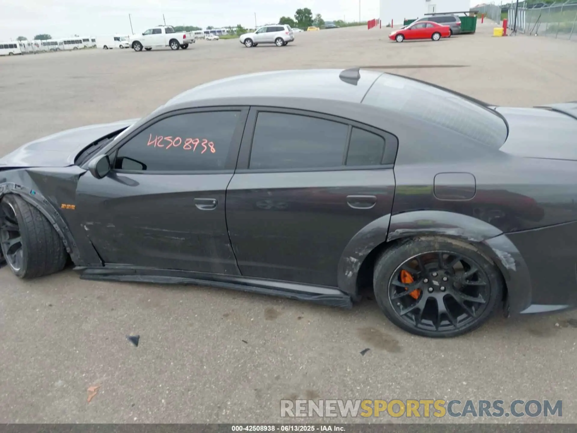 14 Photograph of a damaged car 2C3CDXGJ6NH121728 DODGE CHARGER 2022