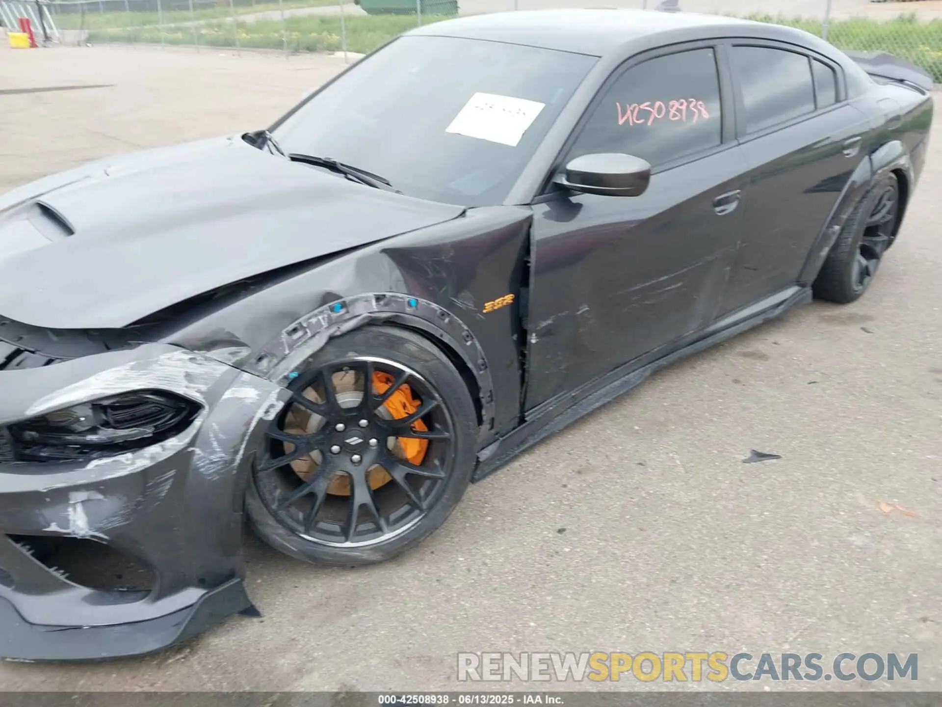 6 Photograph of a damaged car 2C3CDXGJ6NH121728 DODGE CHARGER 2022