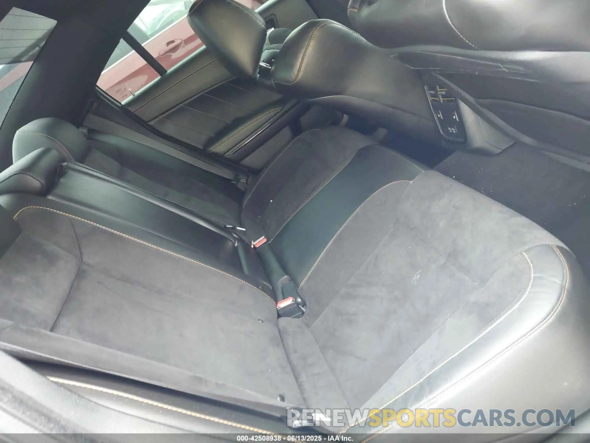 8 Photograph of a damaged car 2C3CDXGJ6NH121728 DODGE CHARGER 2022